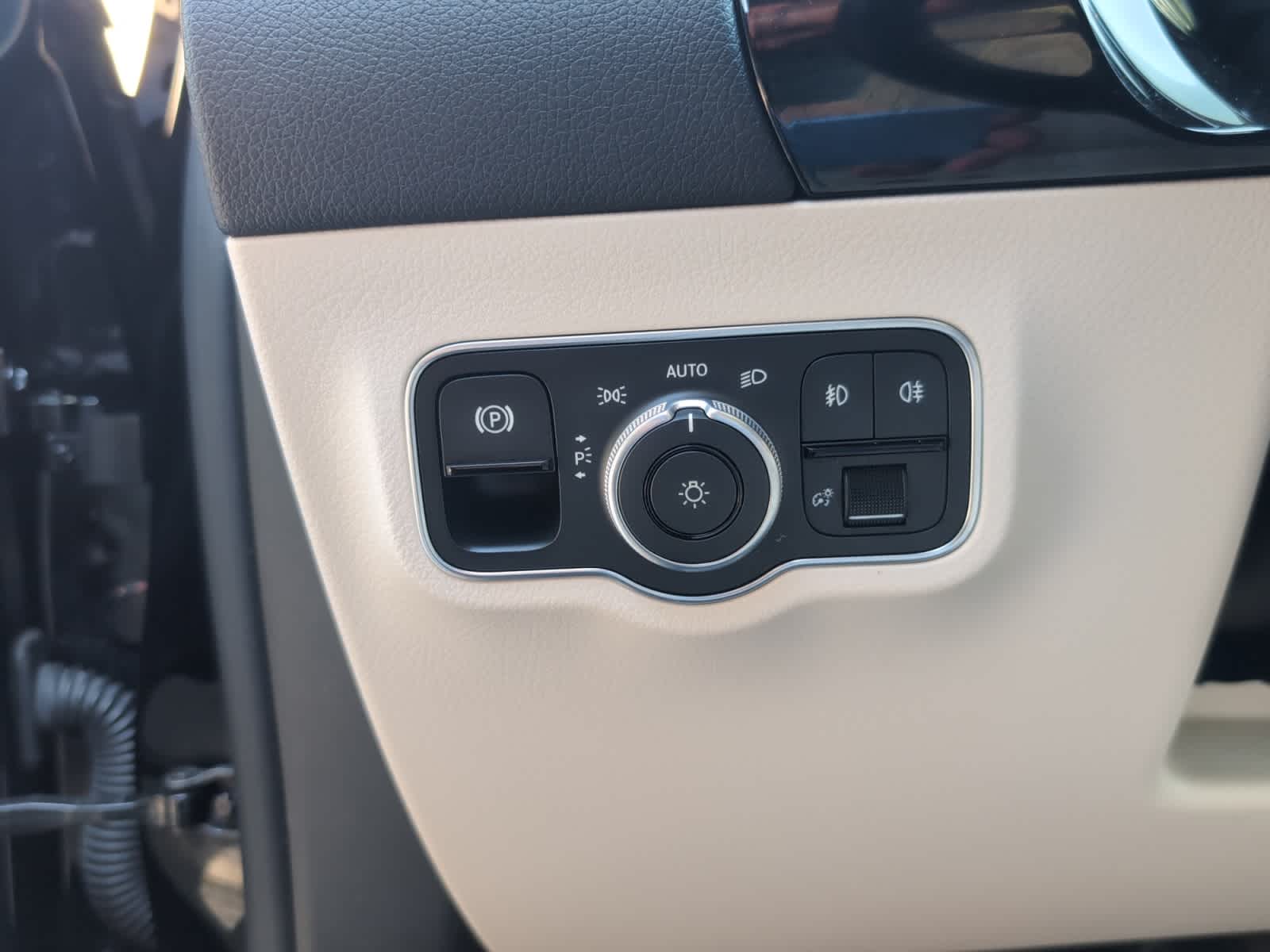 used 2021 Mercedes-Benz GLA 250 car, priced at $26,988
