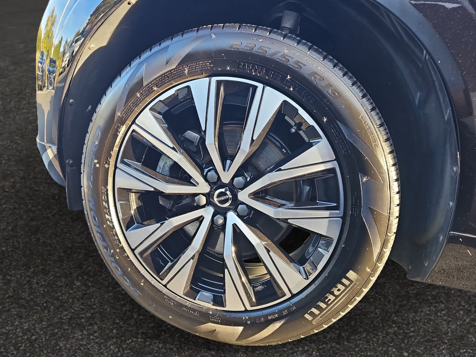 used 2023 Volvo XC60 car, priced at $35,387