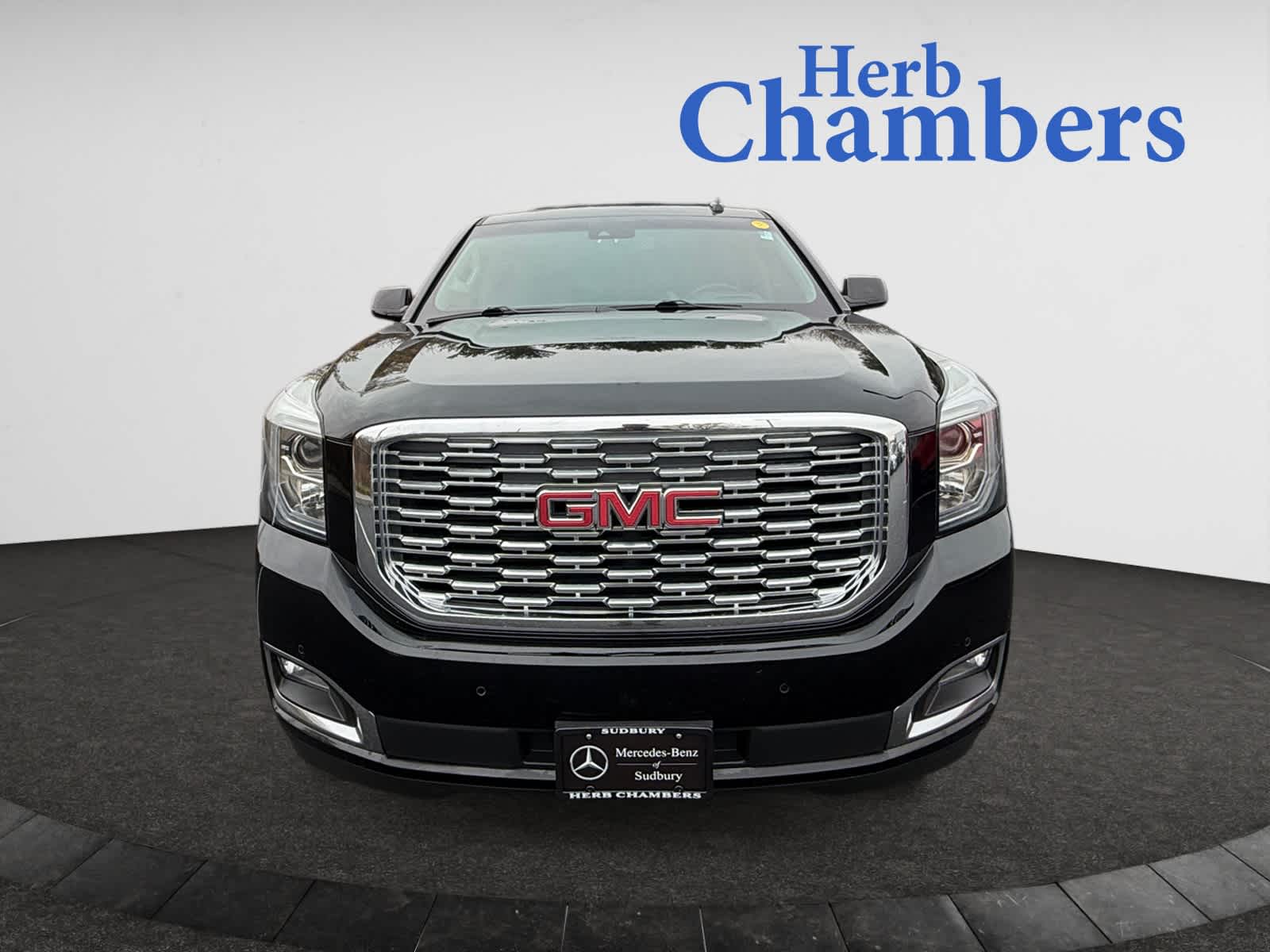used 2019 GMC Yukon XL car, priced at $35,487