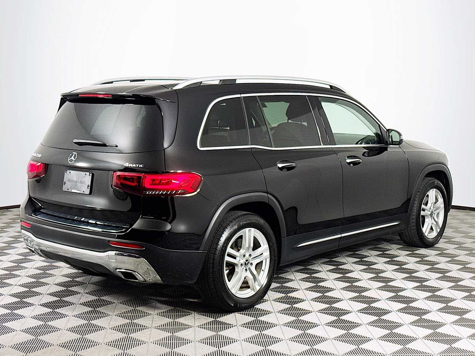 used 2021 Mercedes-Benz GLB 250 car, priced at $26,788