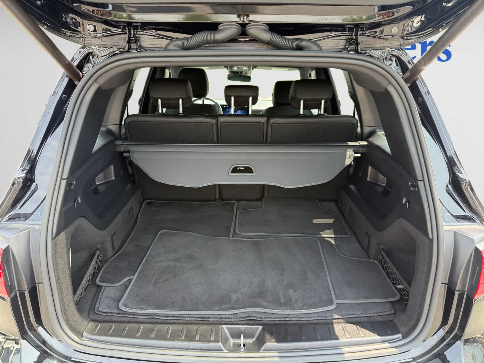 used 2024 Mercedes-Benz GLB 250 car, priced at $38,988