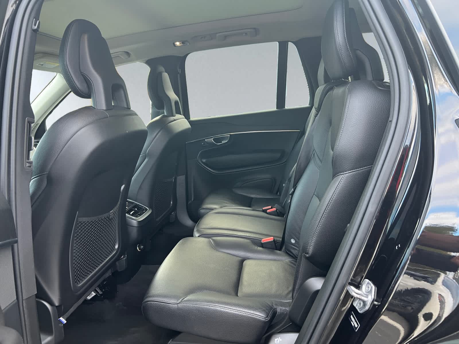 used 2020 Volvo XC90 car, priced at $23,487