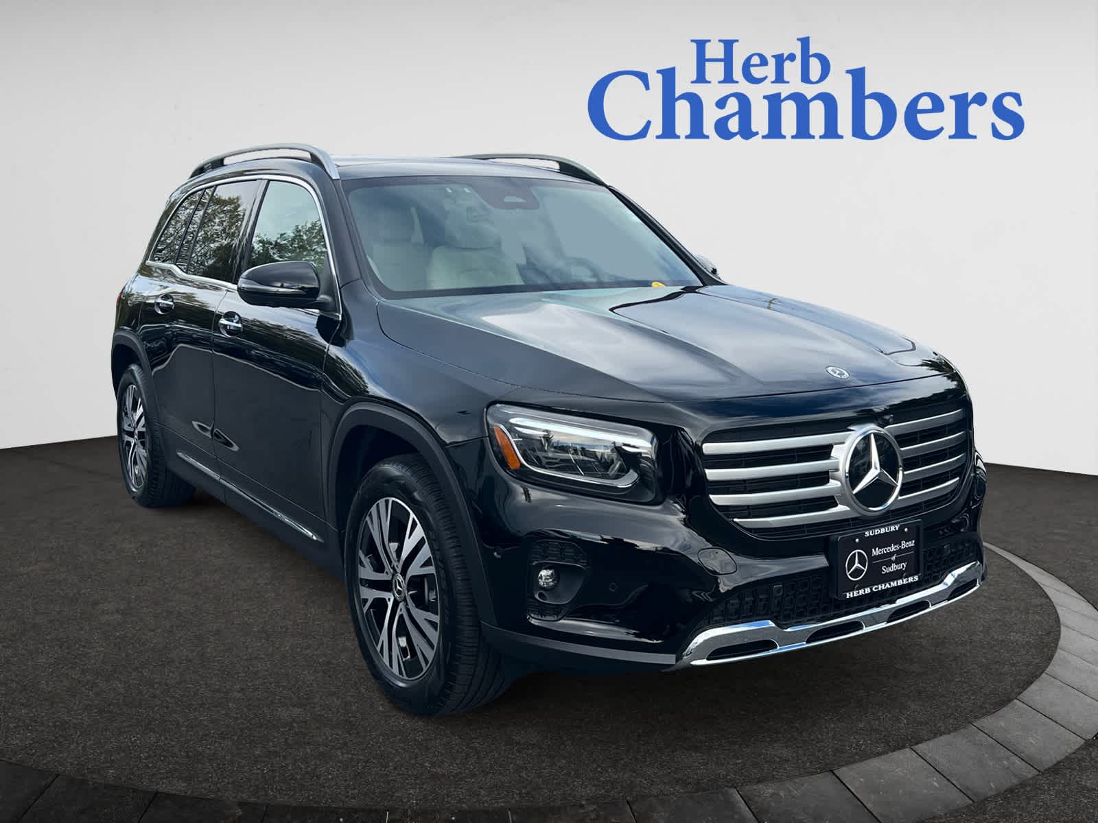 used 2025 Mercedes-Benz GLB 250 car, priced at $45,387