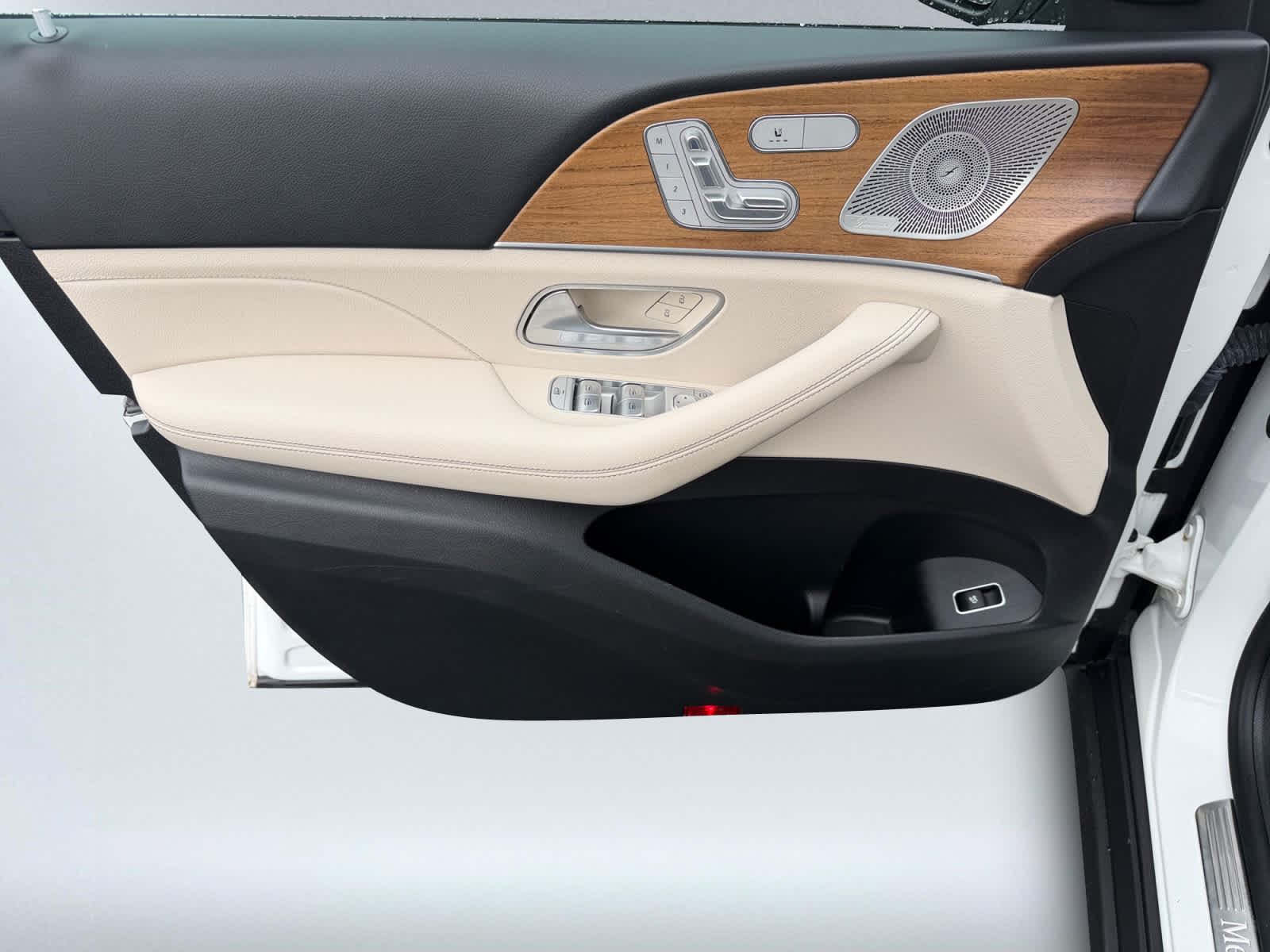 used 2022 Mercedes-Benz GLE 350 car, priced at $43,987