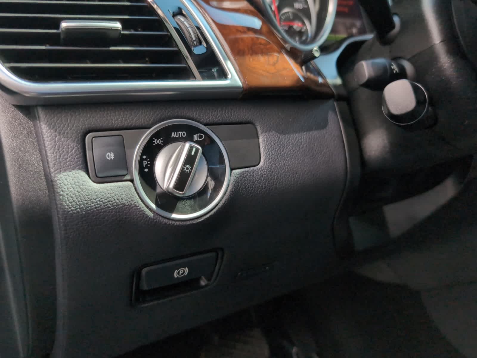 used 2018 Mercedes-Benz GLE 550e Plug-In Hybrid car, priced at $26,988