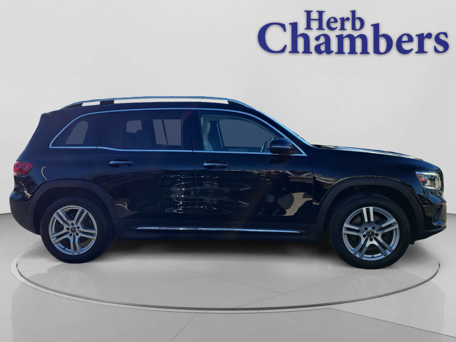 used 2021 Mercedes-Benz GLB 250 car, priced at $26,788