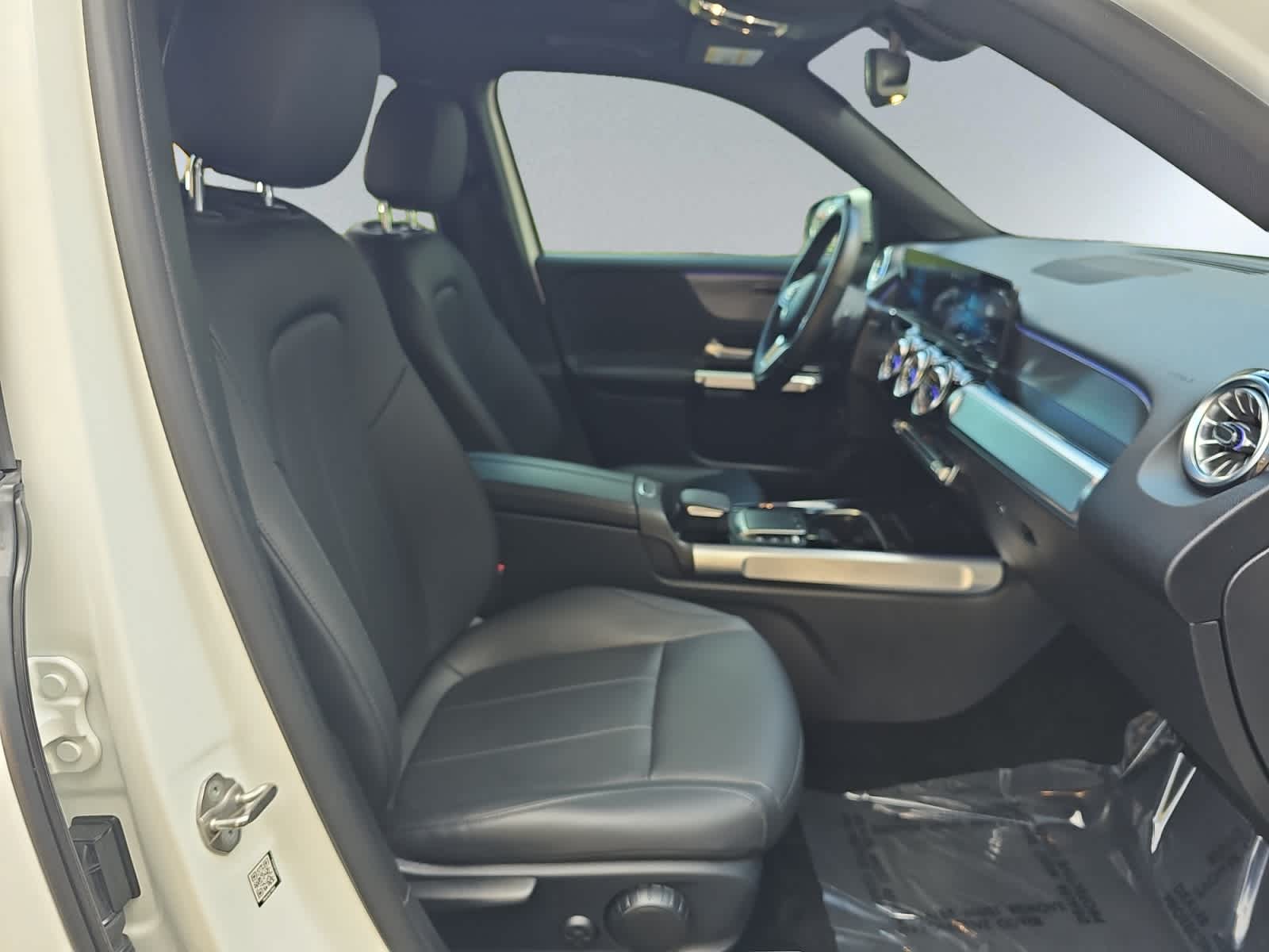 used 2022 Mercedes-Benz GLB 250 car, priced at $26,487