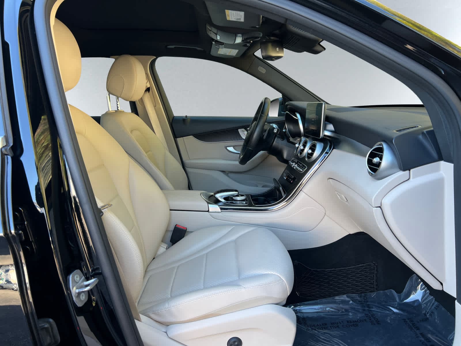 used 2018 Mercedes-Benz GLC 300 car, priced at $18,987