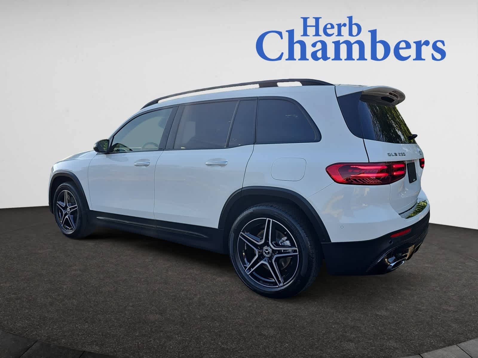used 2025 Mercedes-Benz GLB 250 car, priced at $47,487