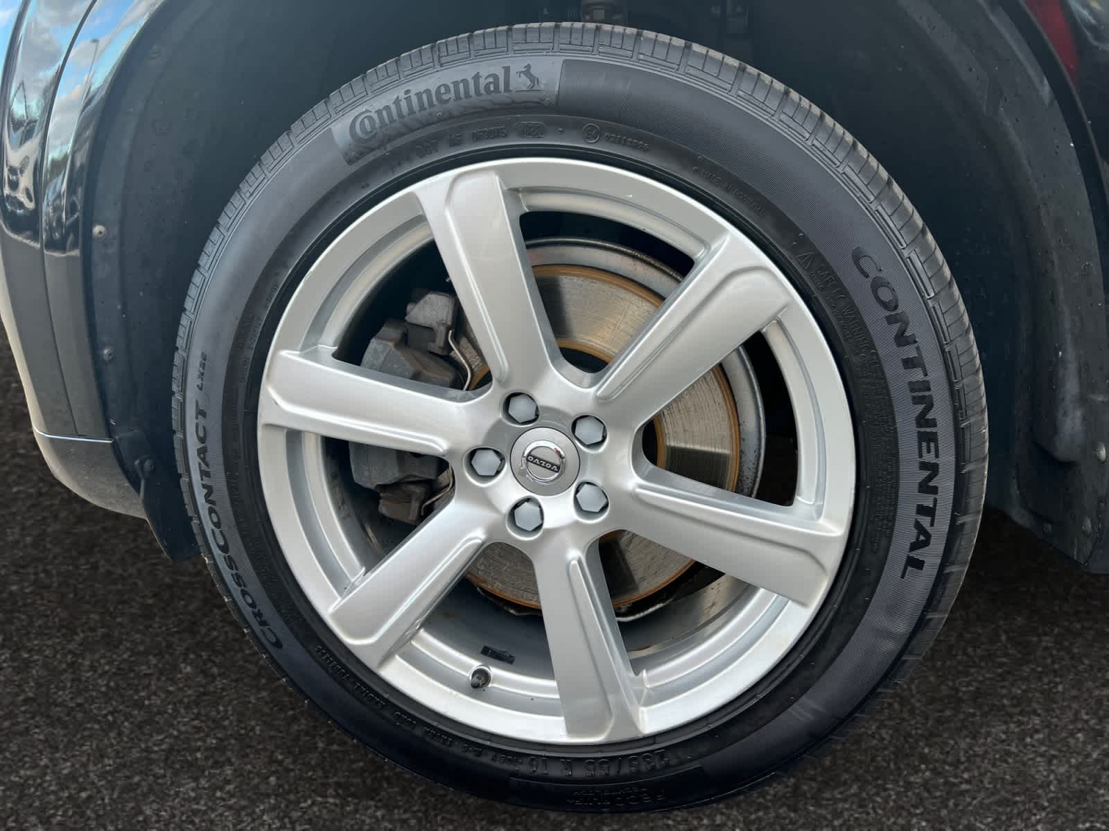 used 2020 Volvo XC90 car, priced at $23,487