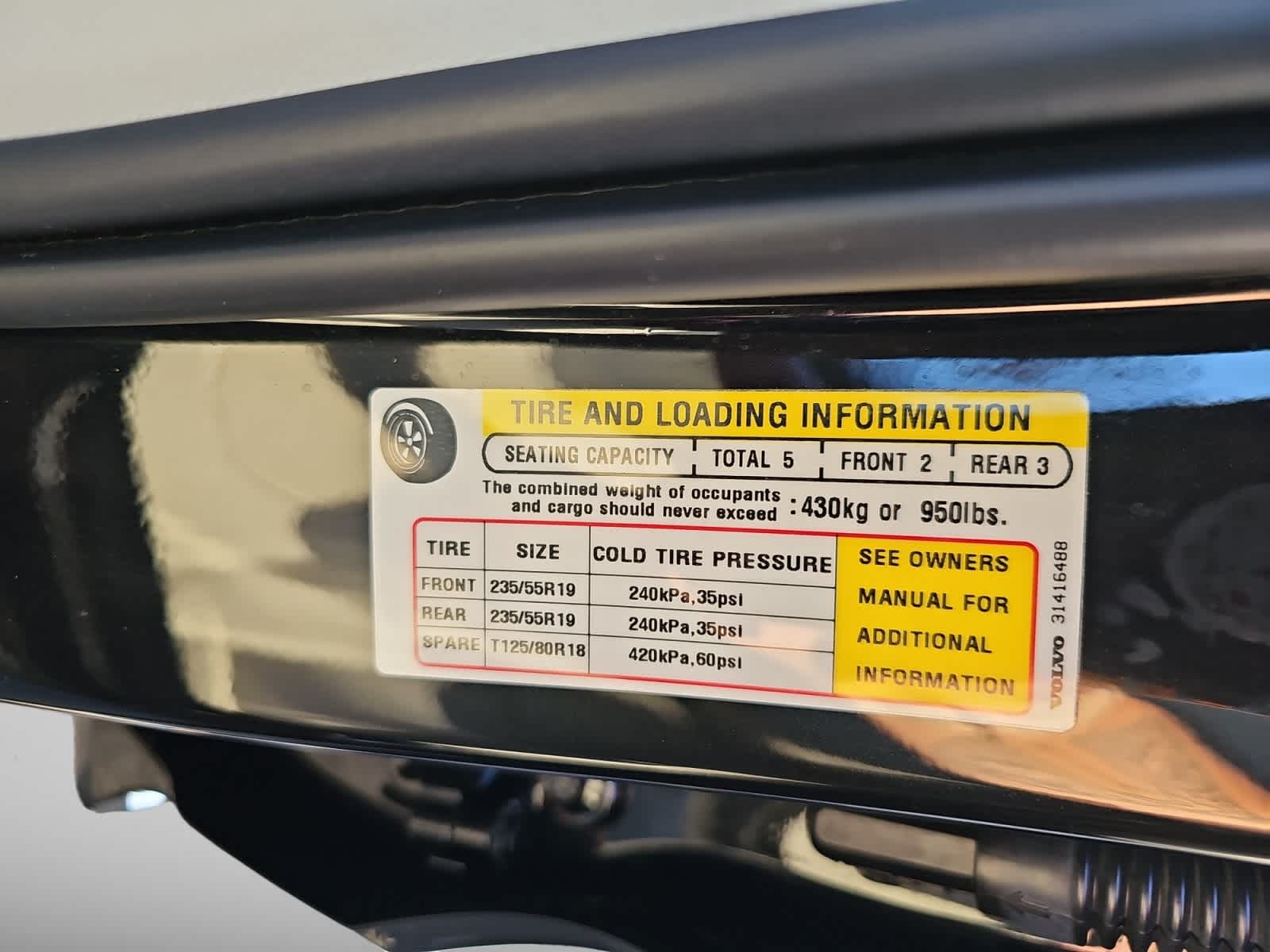 used 2023 Volvo XC60 car, priced at $35,387