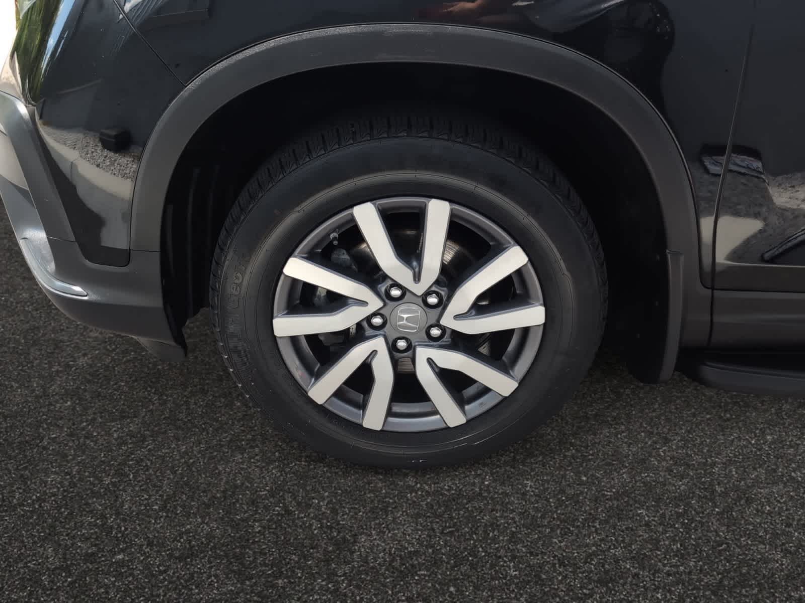 used 2021 Honda Pilot car, priced at $28,988