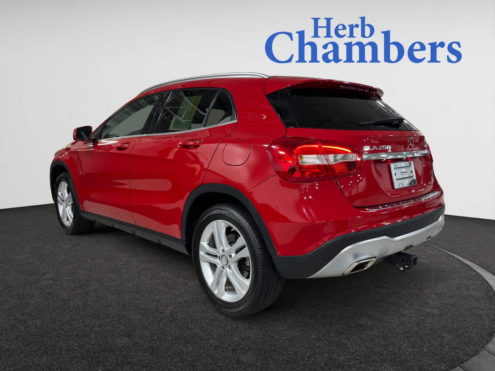 used 2018 Mercedes-Benz GLA 250 car, priced at $13,987