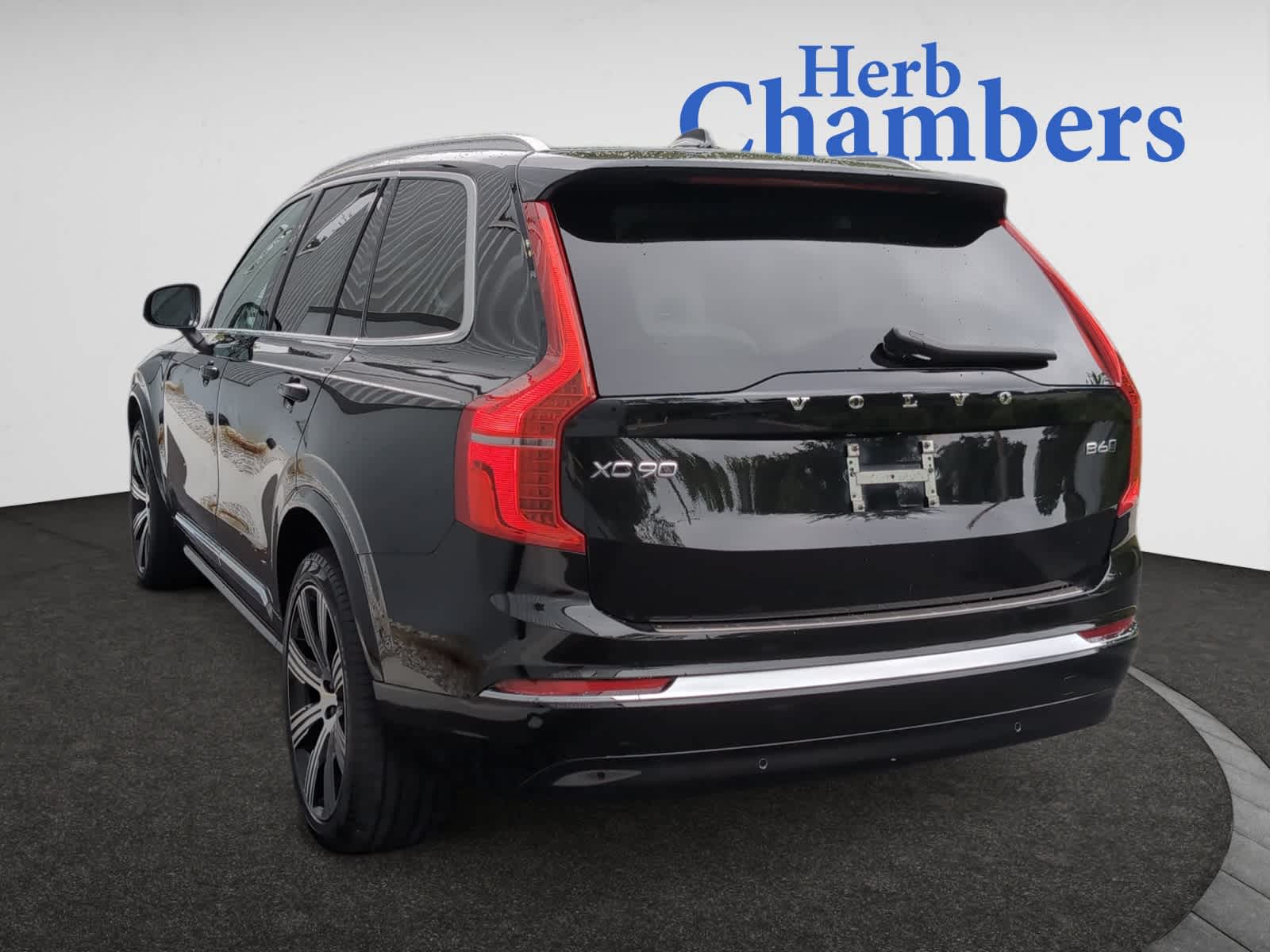 used 2023 Volvo XC90 car, priced at $41,988