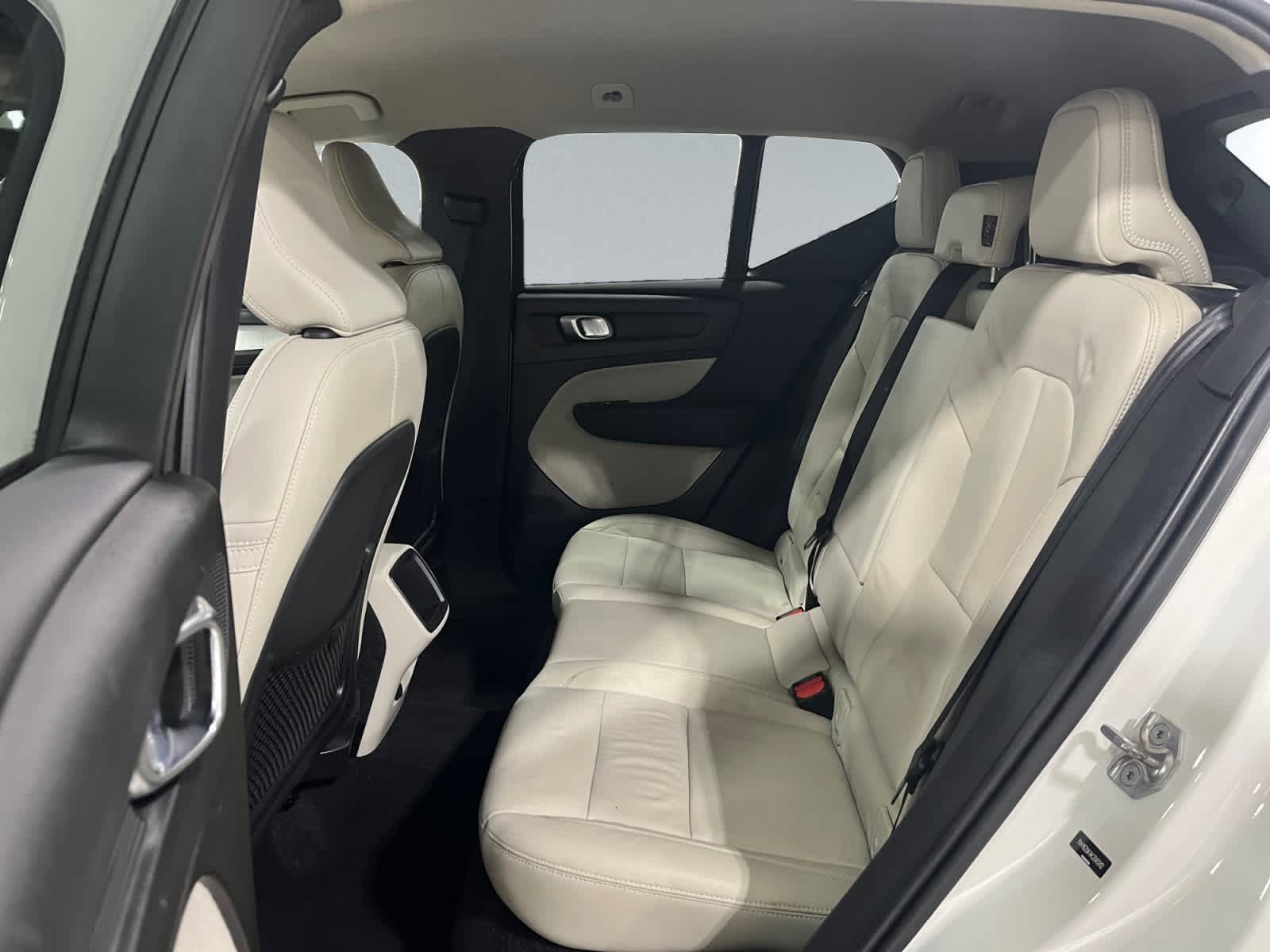 used 2019 Volvo XC40 car, priced at $20,998