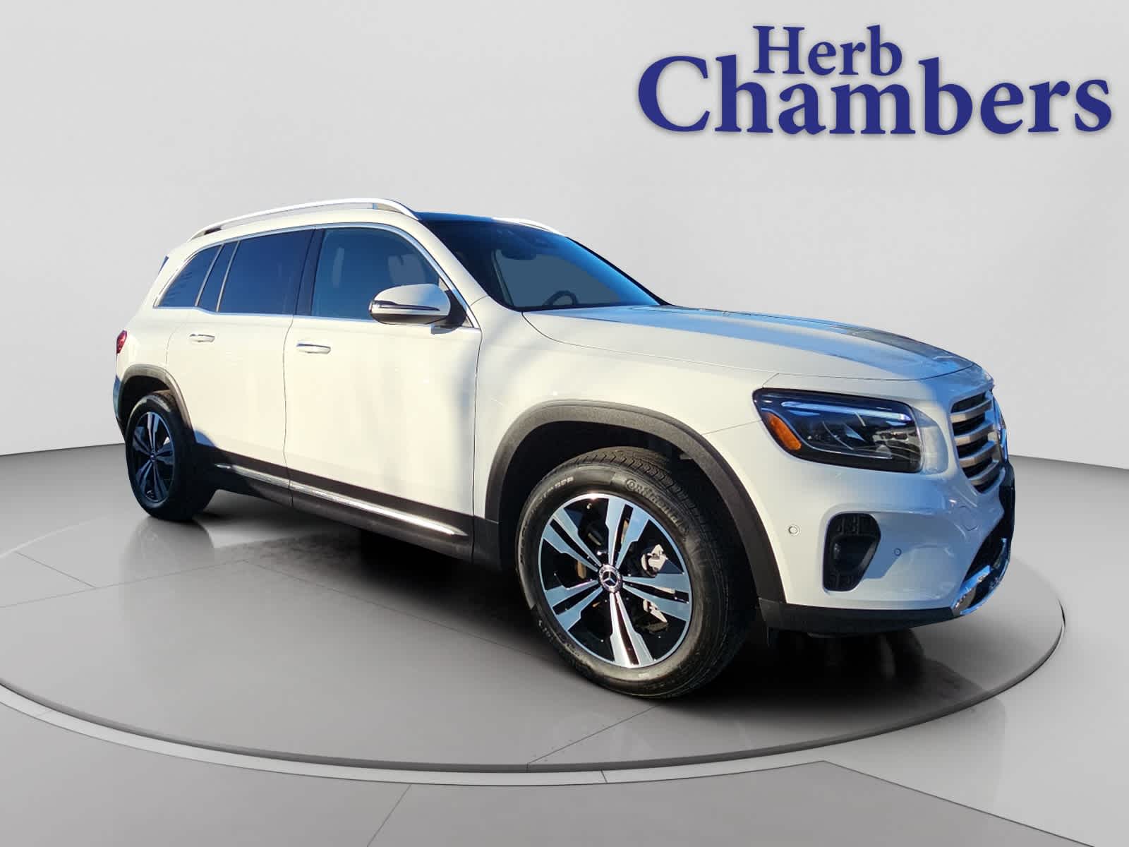 used 2025 Mercedes-Benz GLB 250 car, priced at $45,998