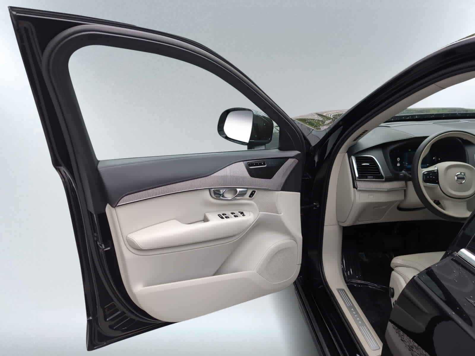 used 2023 Volvo XC90 car, priced at $41,988