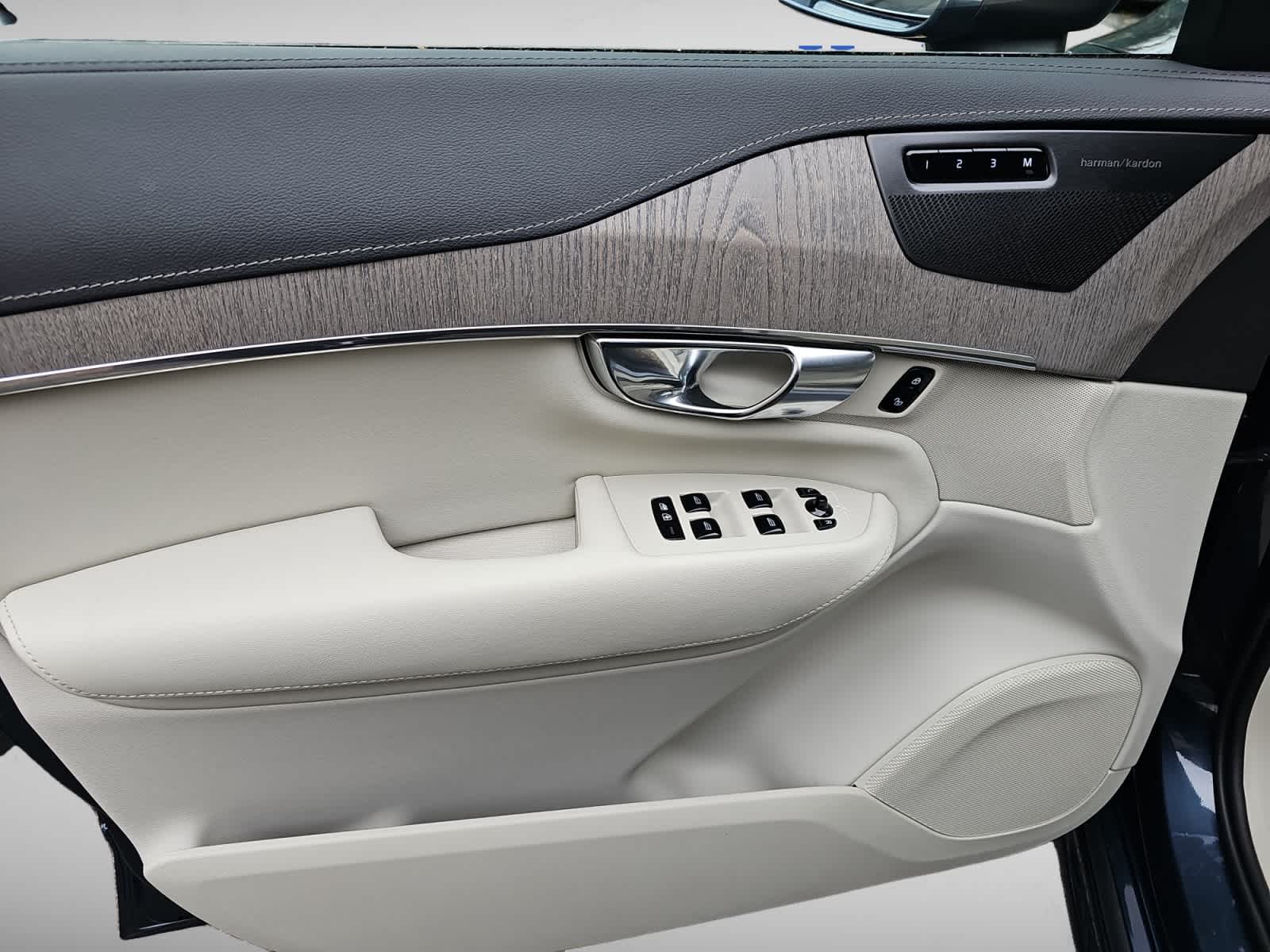 used 2024 Volvo XC90 car, priced at $45,987