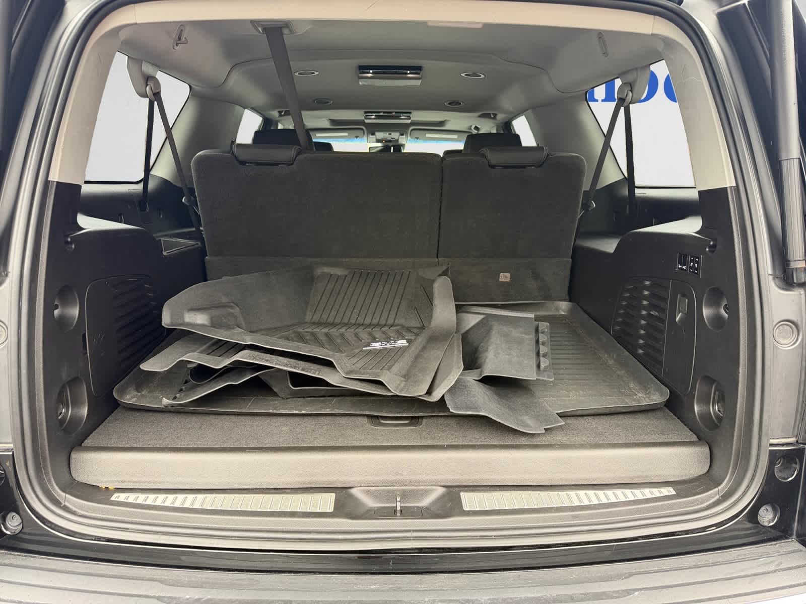 used 2019 GMC Yukon XL car, priced at $35,487