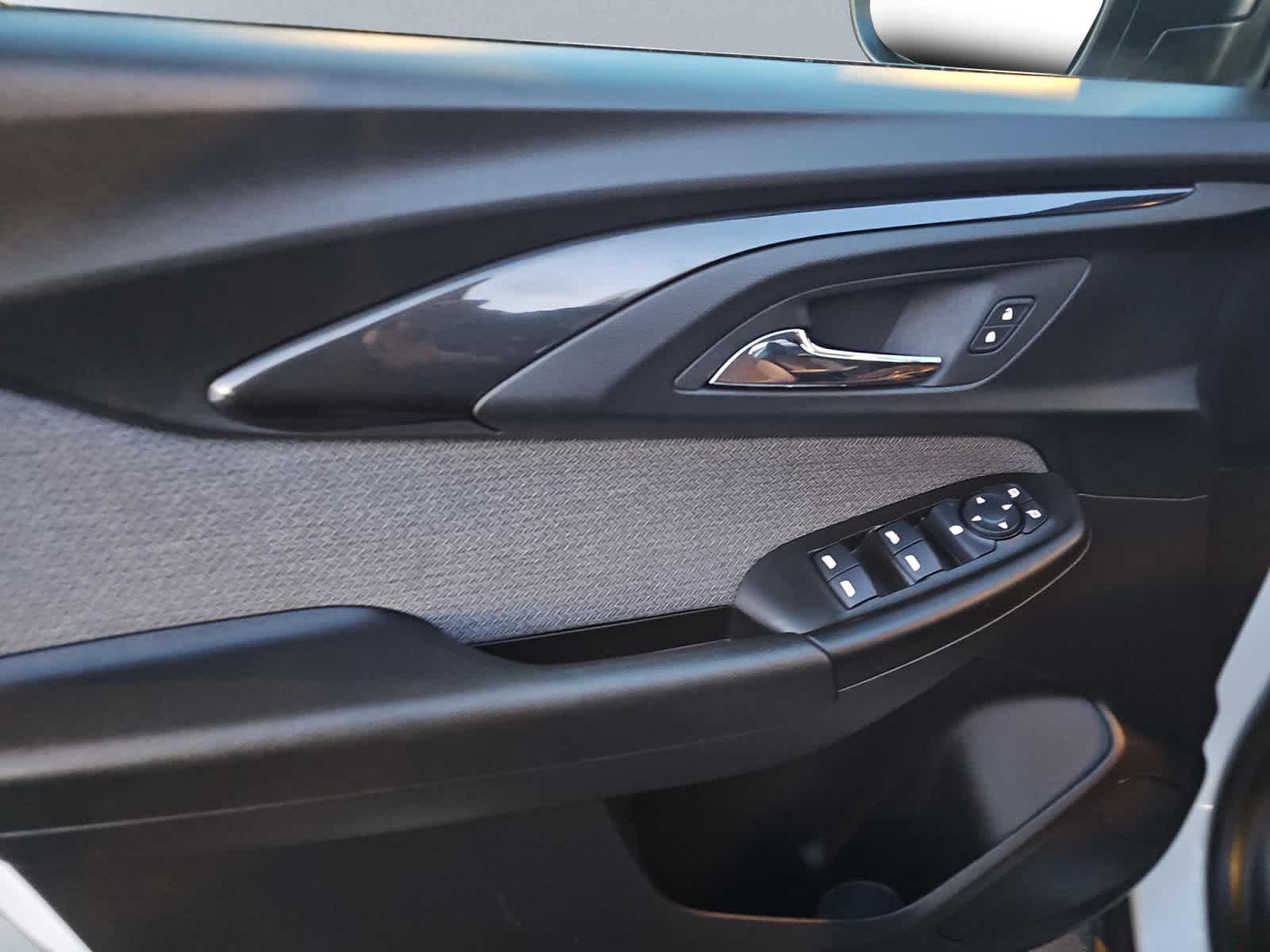 used 2023 Chevrolet TrailBlazer car, priced at $21,388