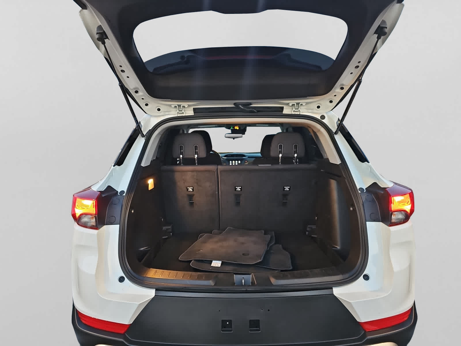 used 2023 Chevrolet TrailBlazer car, priced at $21,388