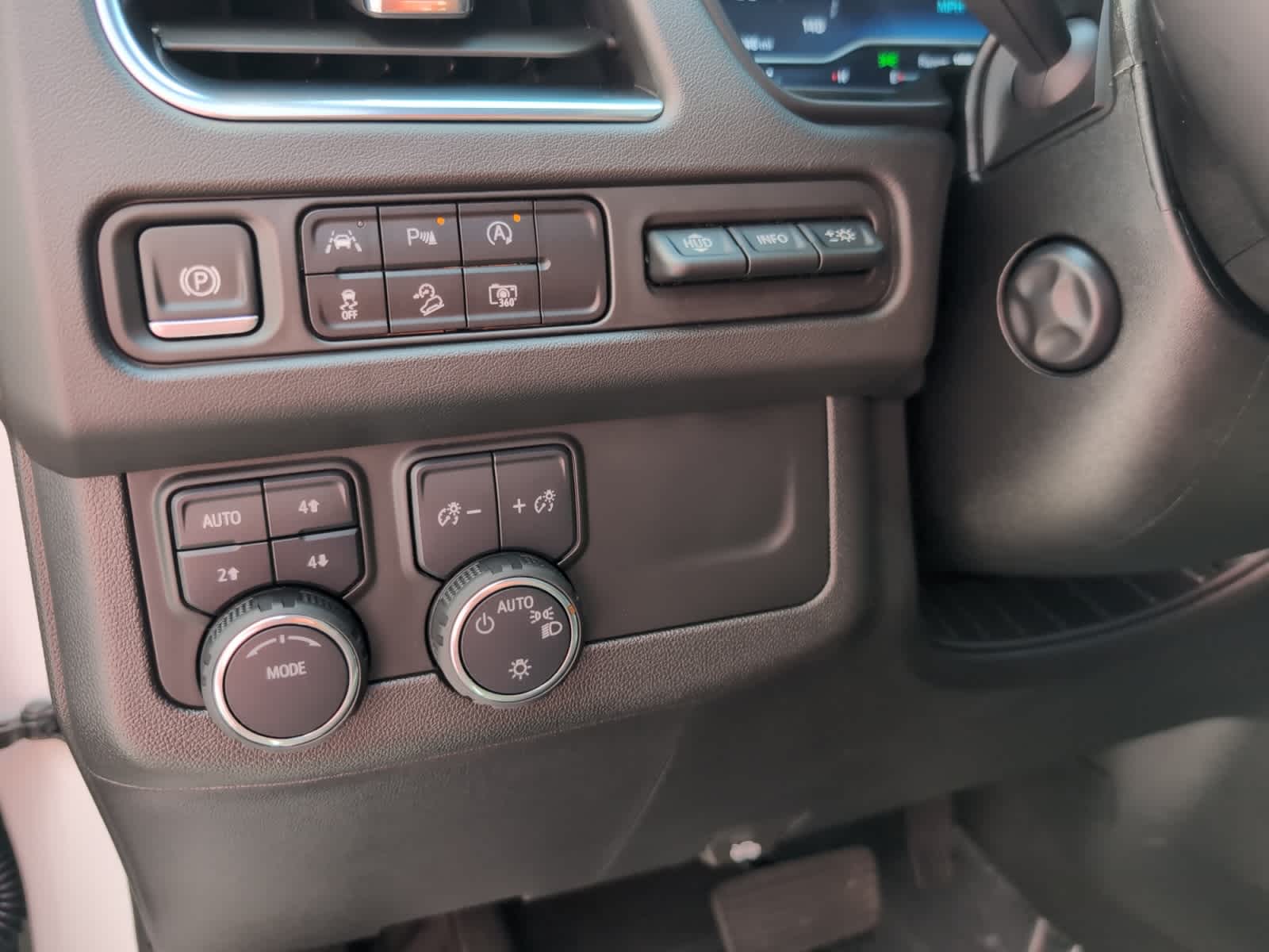 used 2024 Chevrolet Suburban car, priced at $74,988