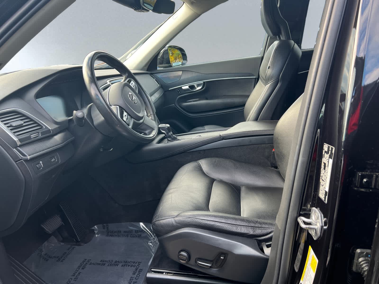 used 2020 Volvo XC90 car, priced at $23,487