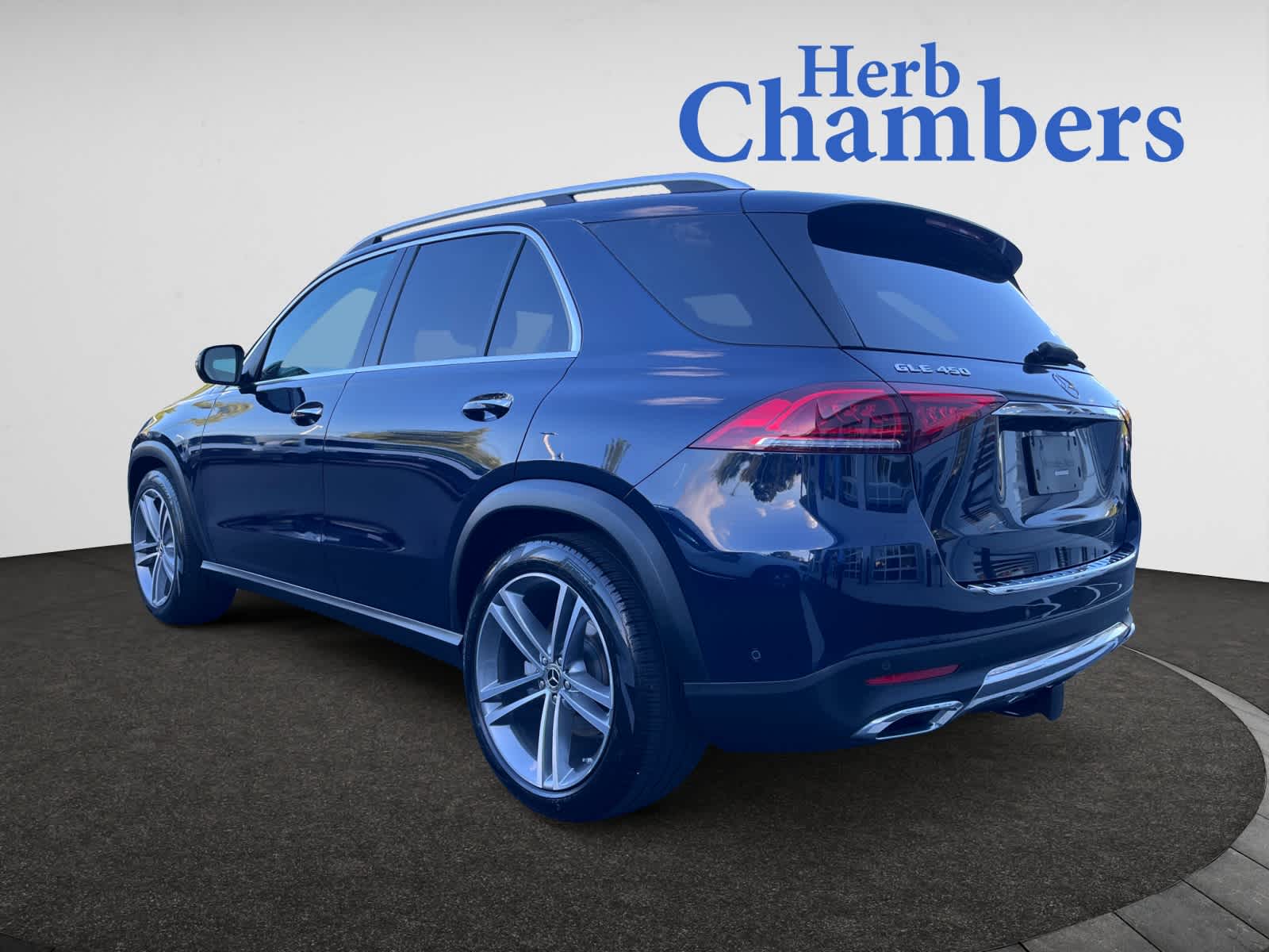 used 2022 Mercedes-Benz GLE 450 car, priced at $51,988