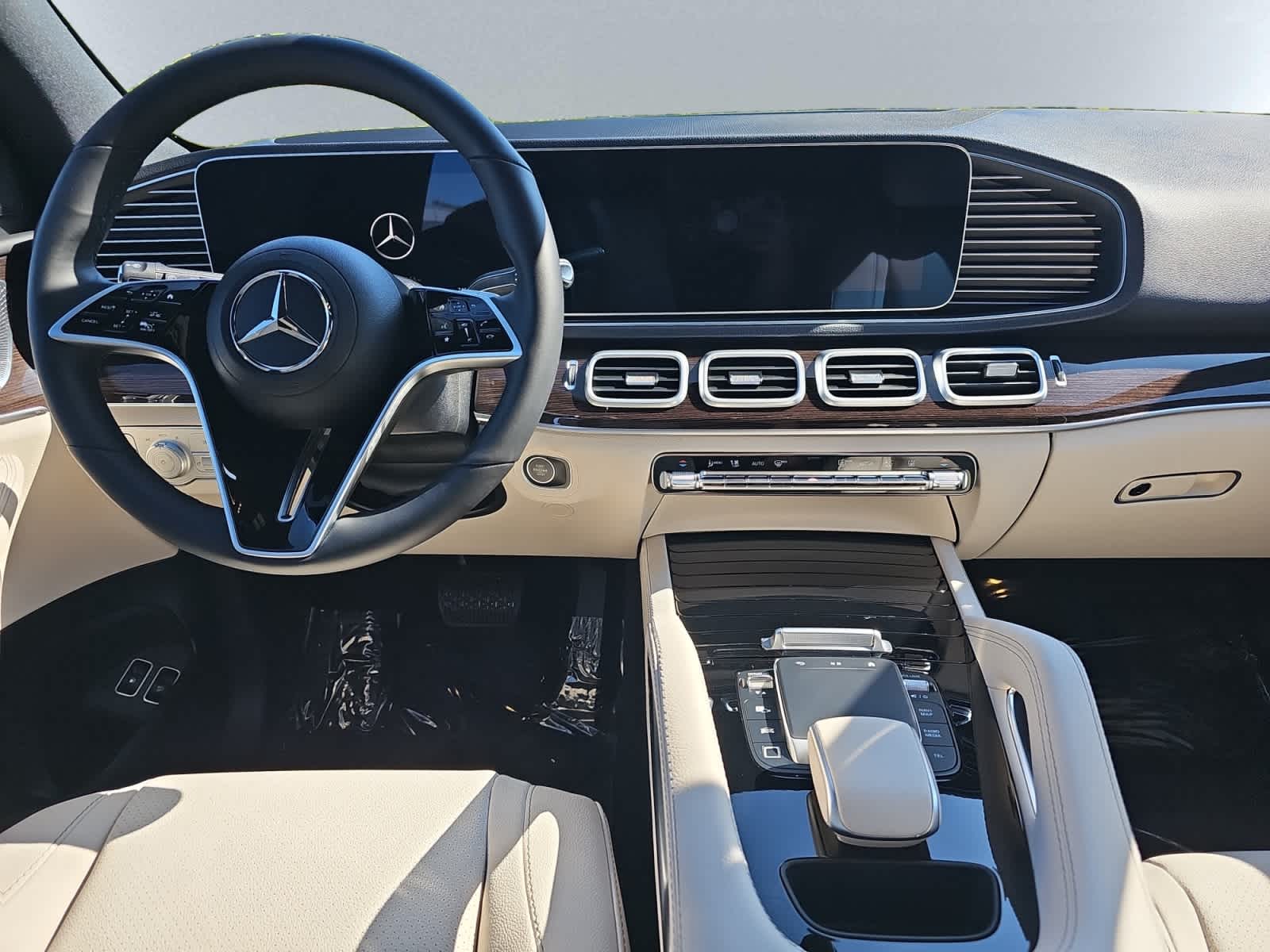 used 2025 Mercedes-Benz GLE 450e car, priced at $73,988