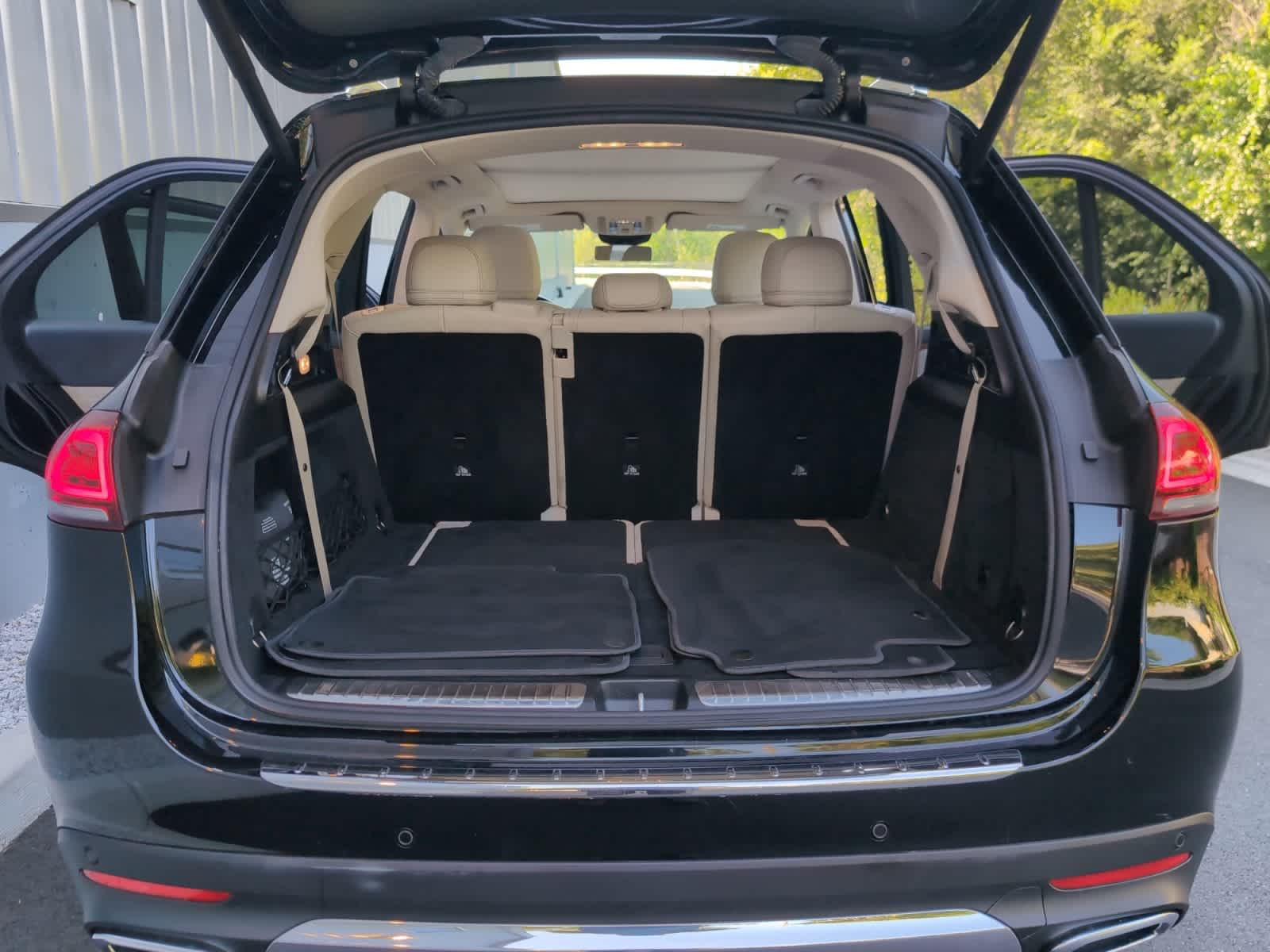 used 2021 Mercedes-Benz GLE 350 car, priced at $39,988