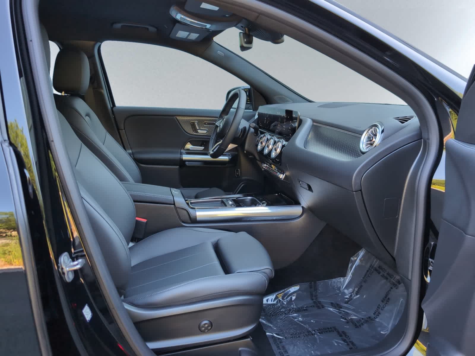 used 2025 Mercedes-Benz GLA 250 car, priced at $41,988