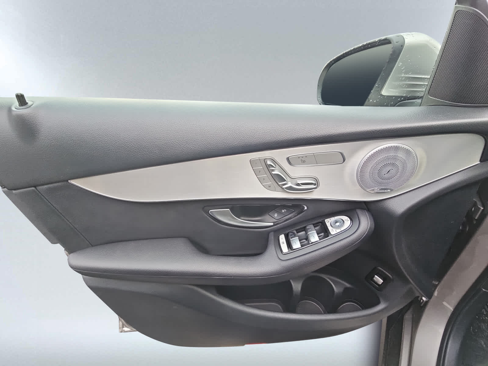 used 2019 Mercedes-Benz GLC 300 car, priced at $20,988