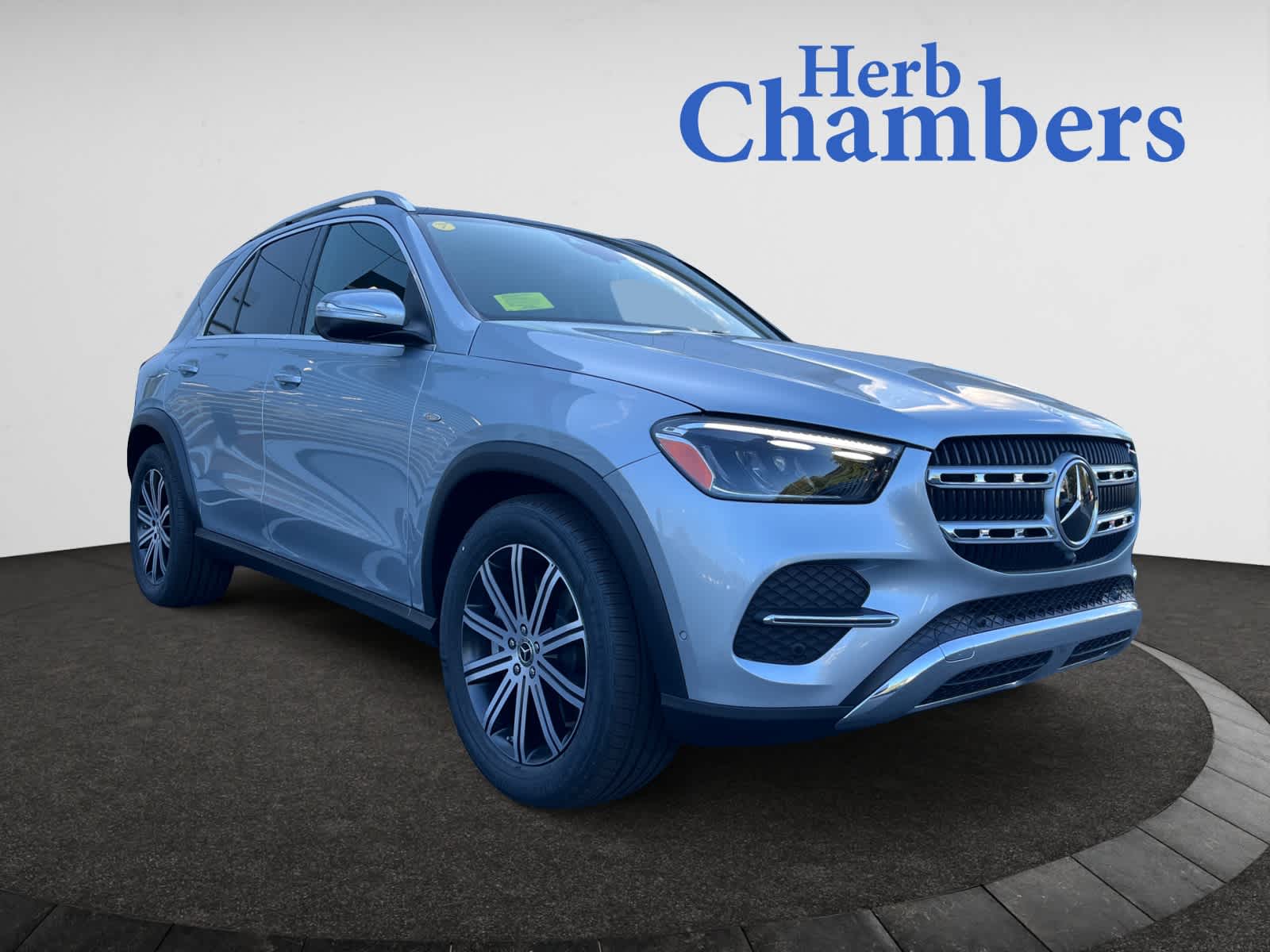 used 2025 Mercedes-Benz GLE 450e car, priced at $73,988