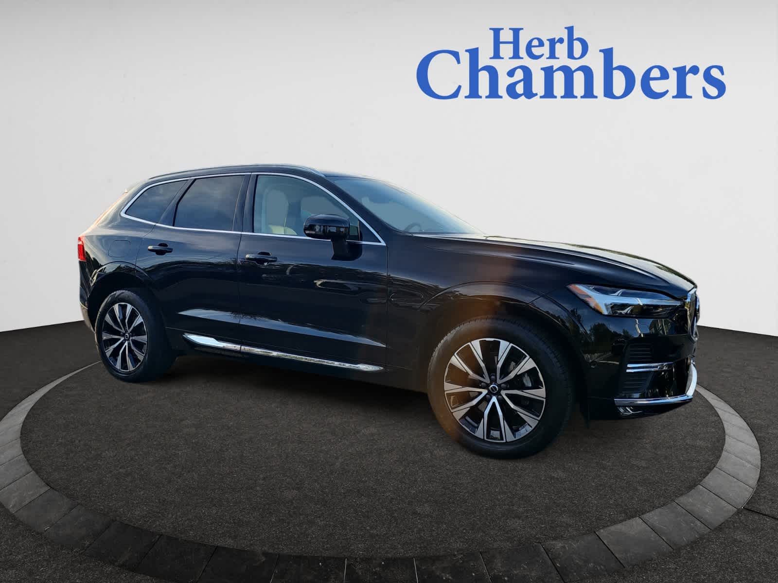 used 2023 Volvo XC60 car, priced at $35,387