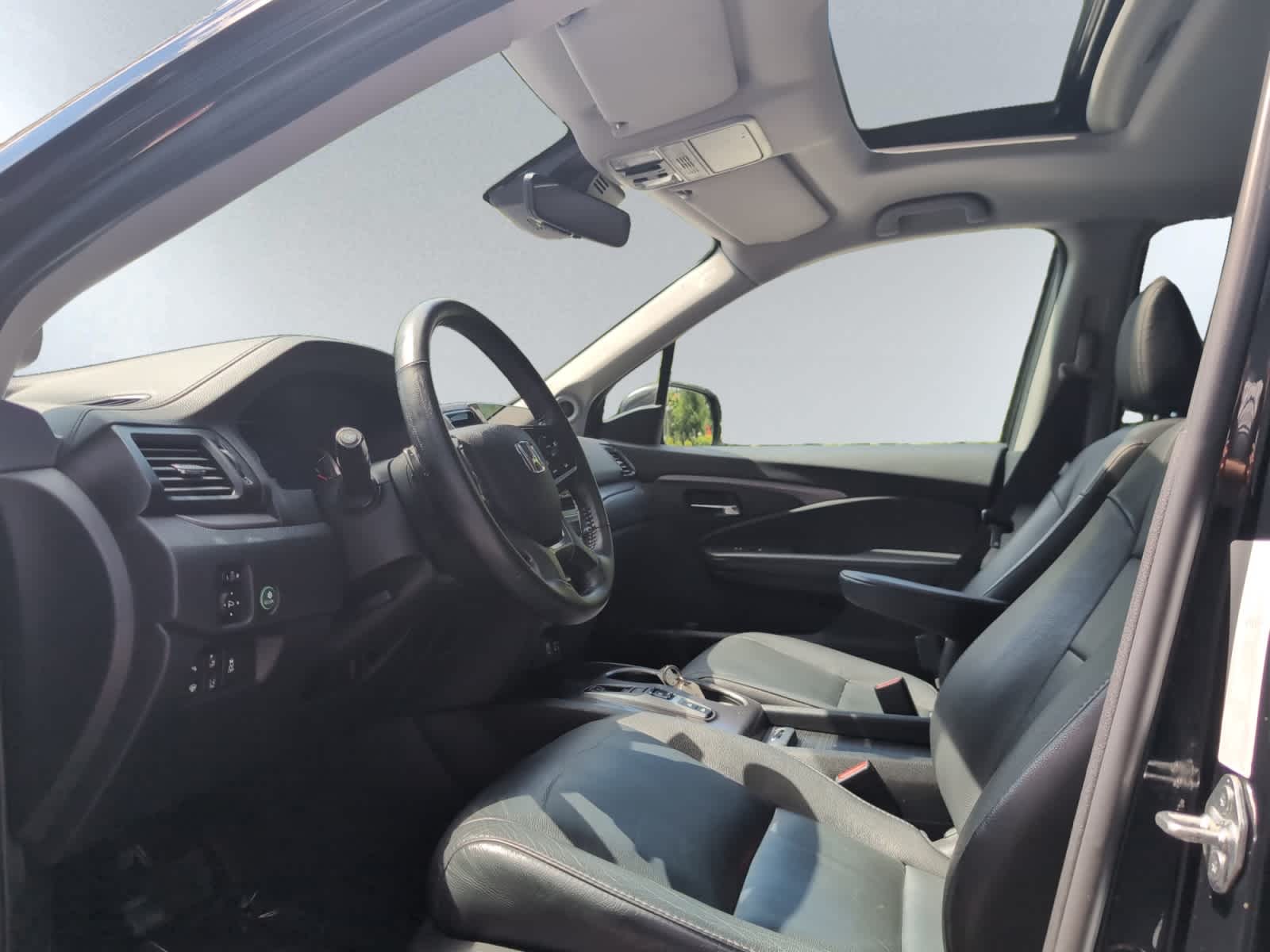 used 2021 Honda Pilot car, priced at $28,988