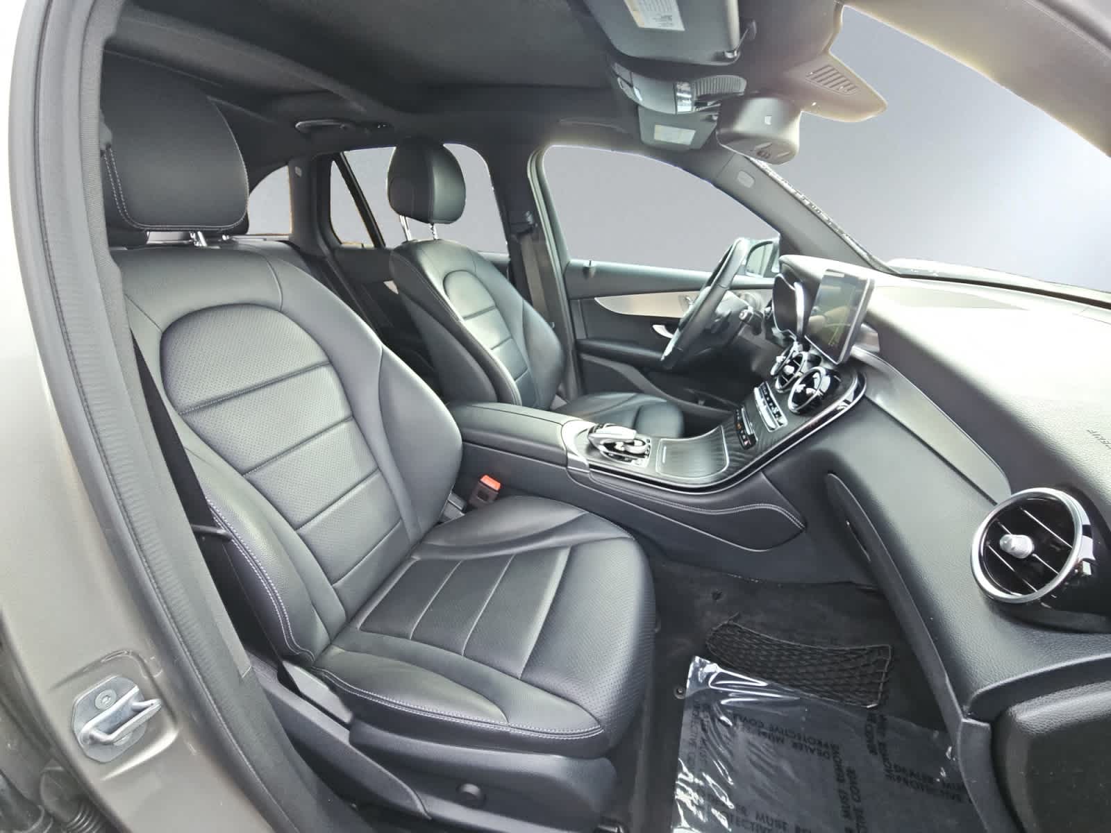 used 2019 Mercedes-Benz GLC 300 car, priced at $20,988