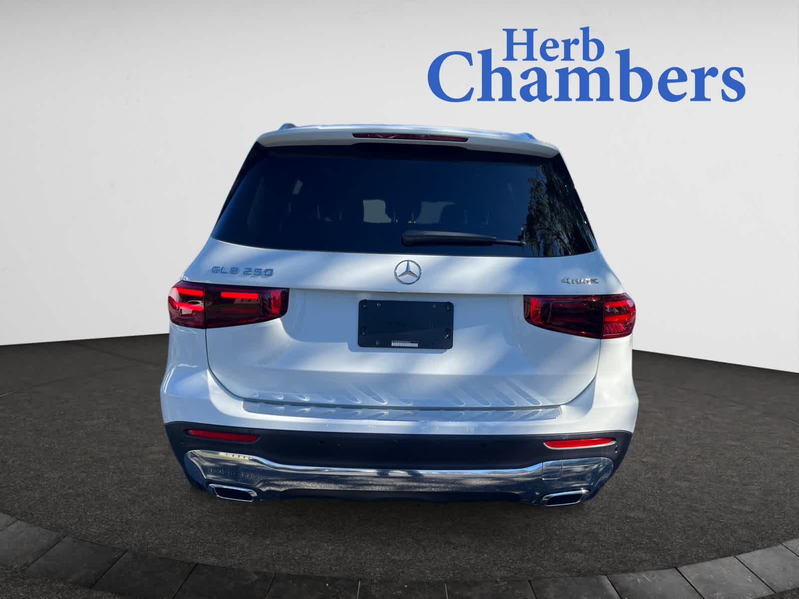 used 2025 Mercedes-Benz GLB 250 car, priced at $44,287