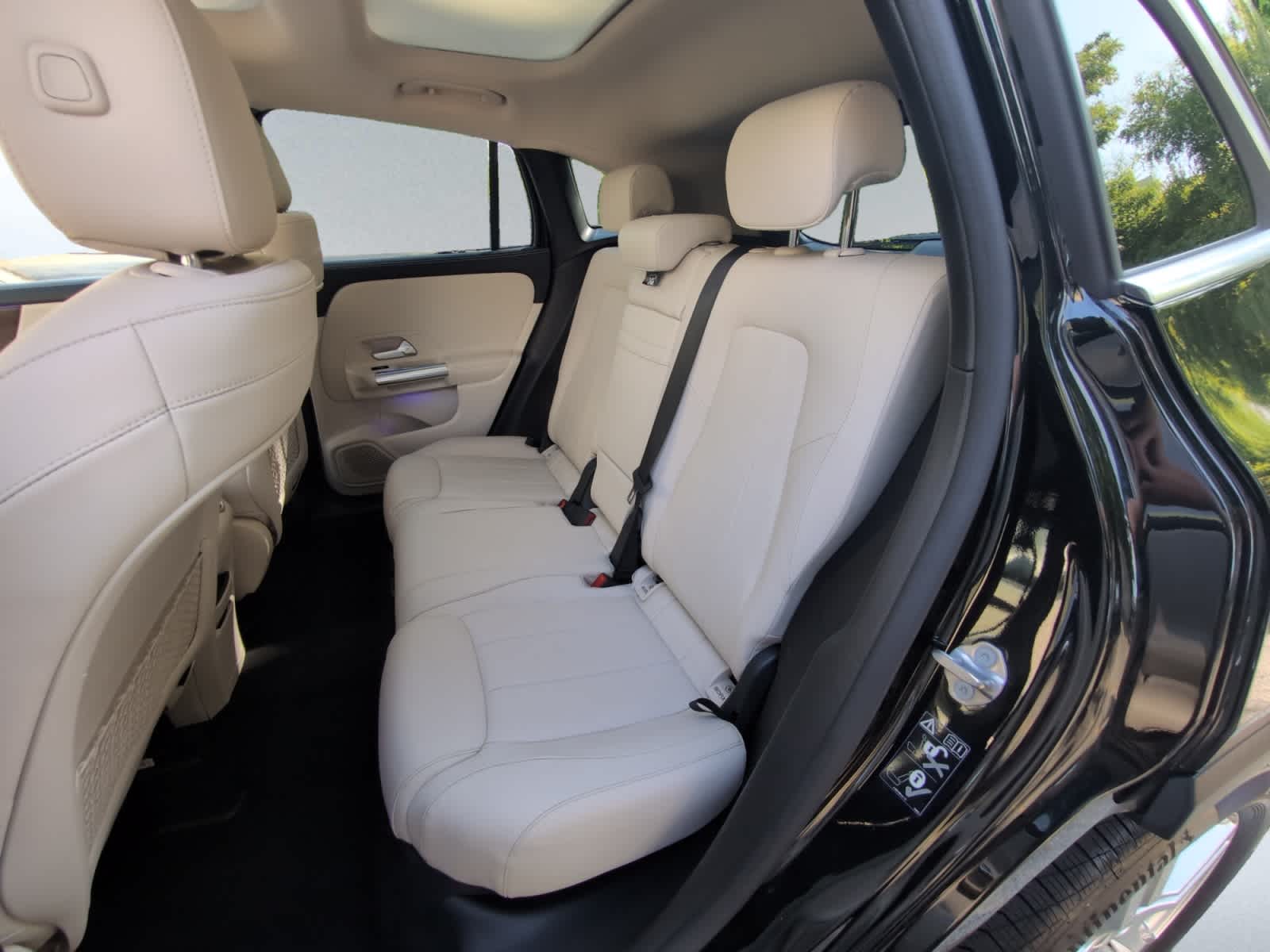 used 2021 Mercedes-Benz GLA 250 car, priced at $26,988