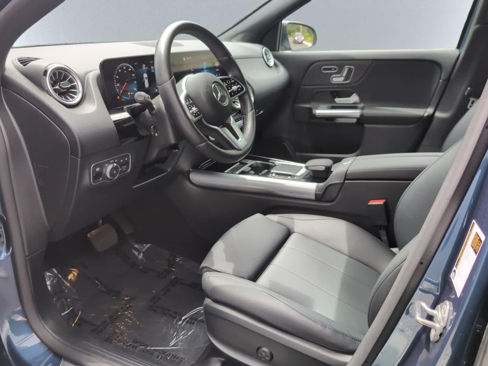 used 2023 Mercedes-Benz GLA 250 car, priced at $30,988