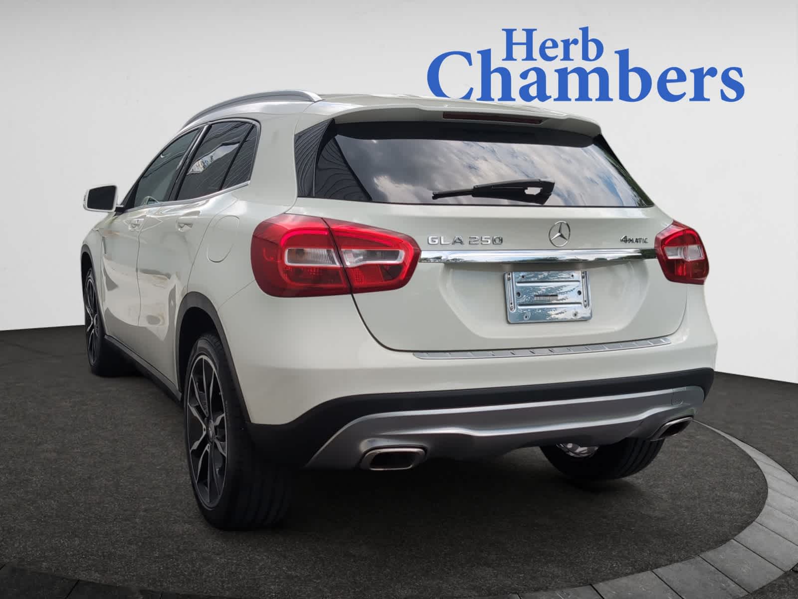 used 2017 Mercedes-Benz GLA 250 car, priced at $13,788
