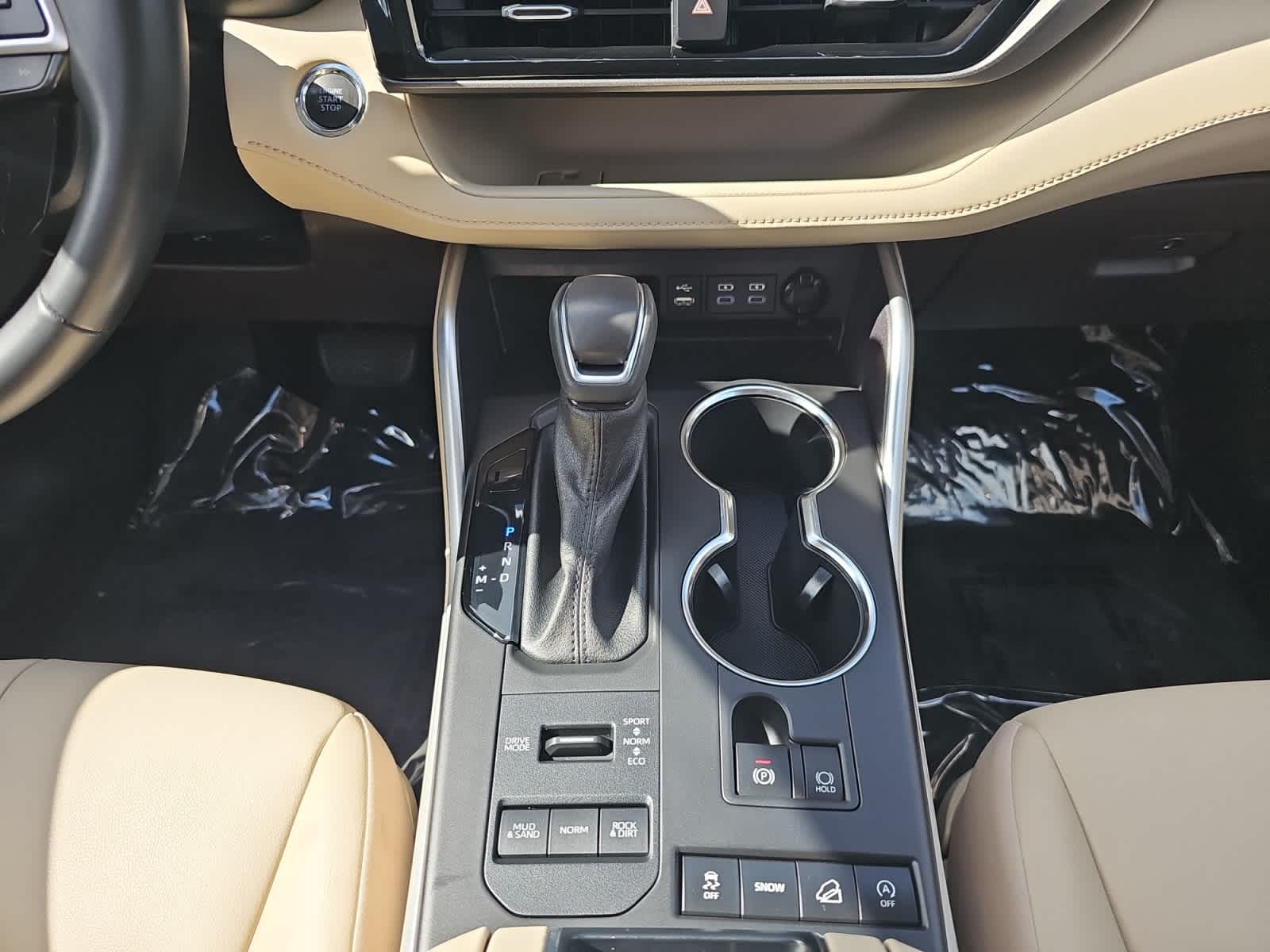 used 2022 Toyota Highlander car, priced at $35,487