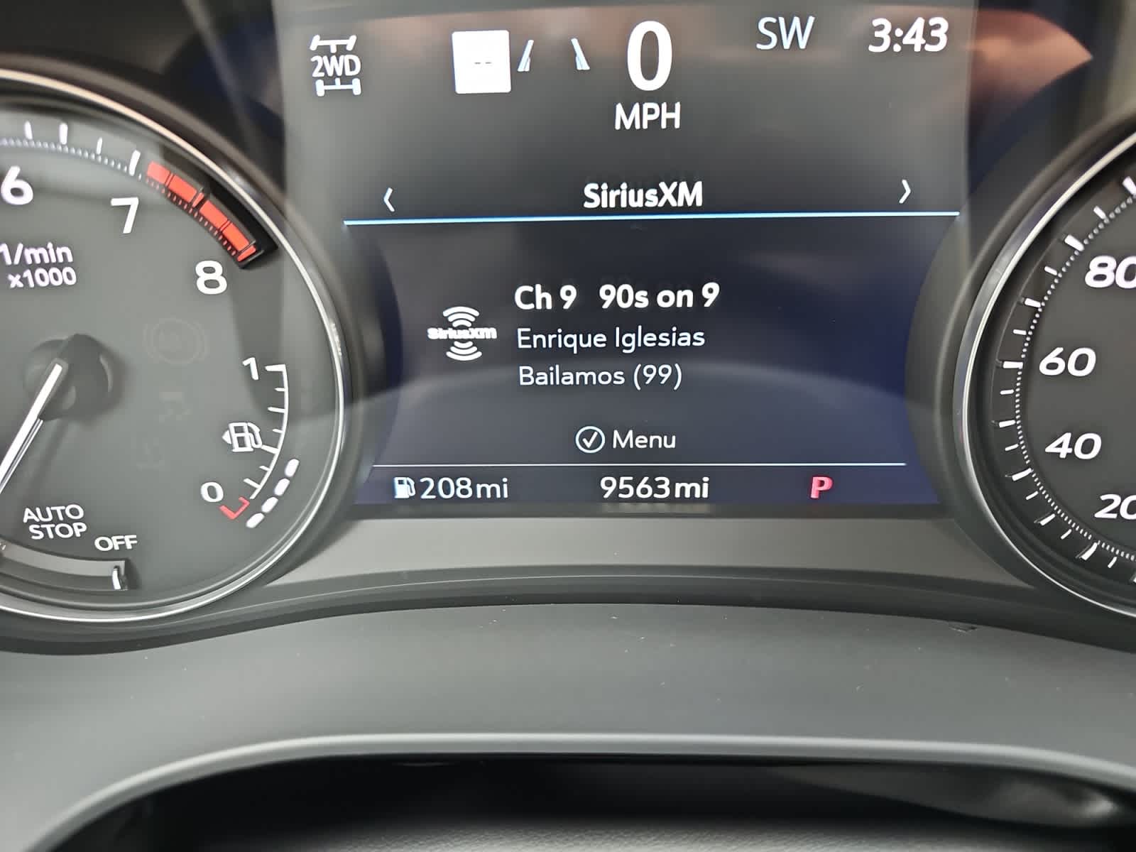 used 2024 Cadillac XT5 car, priced at $44,987