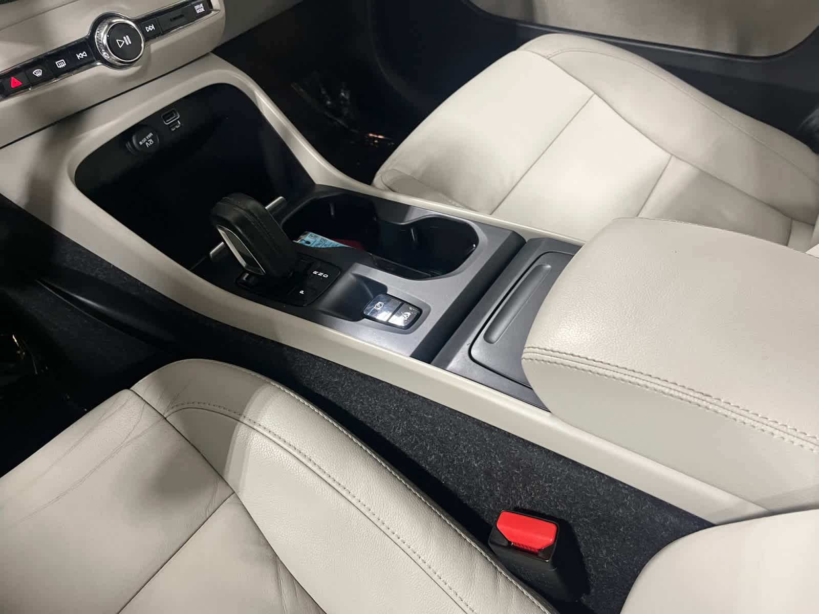 used 2019 Volvo XC40 car, priced at $20,998