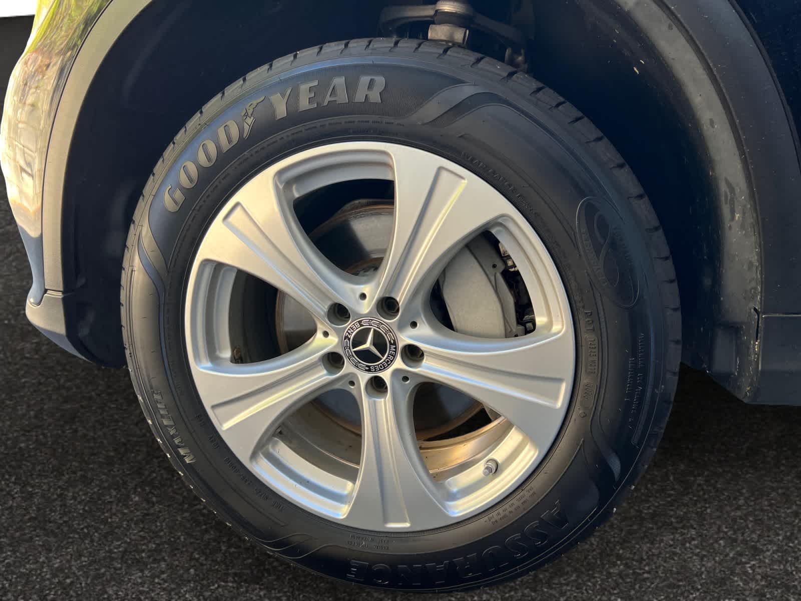 used 2018 Mercedes-Benz GLC 300 car, priced at $18,987