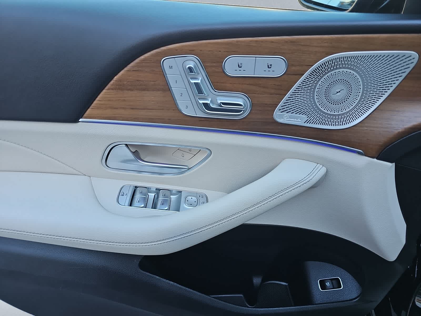 used 2023 Mercedes-Benz GLE 350 car, priced at $44,487