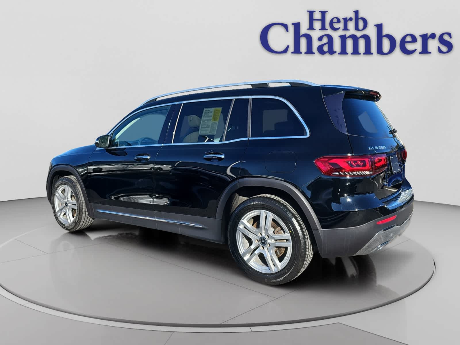 used 2021 Mercedes-Benz GLB 250 car, priced at $26,788