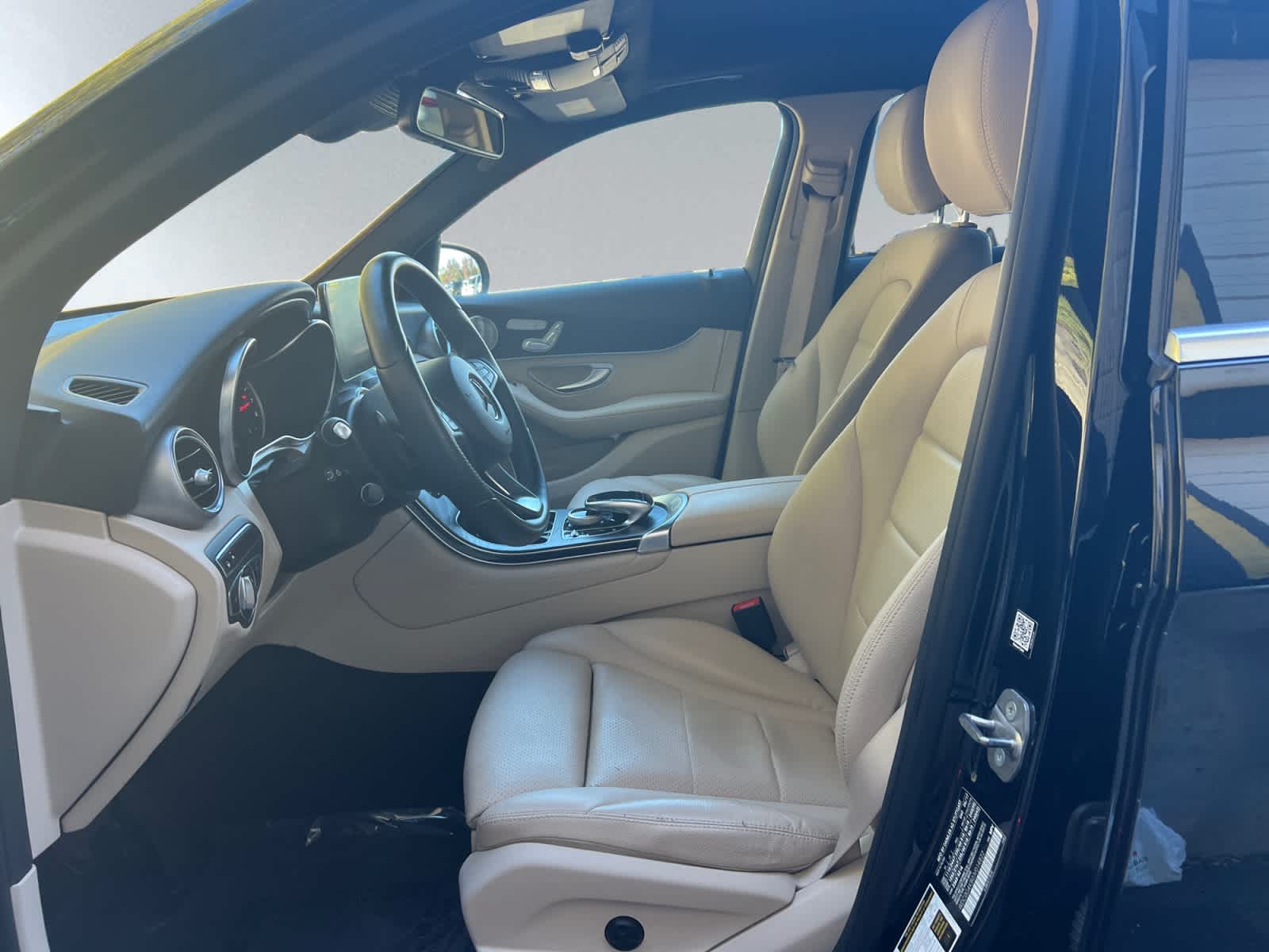 used 2018 Mercedes-Benz GLC 300 car, priced at $18,987