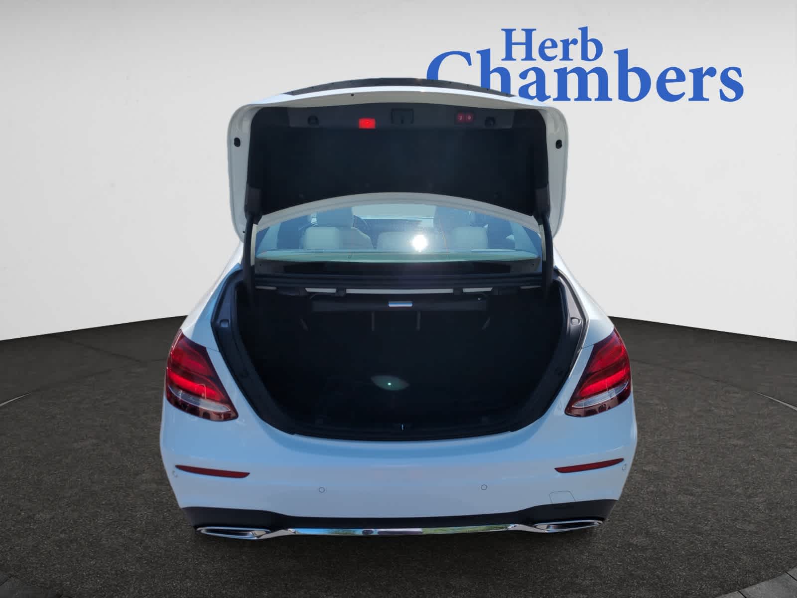 used 2020 Mercedes-Benz E-Class car, priced at $33,988