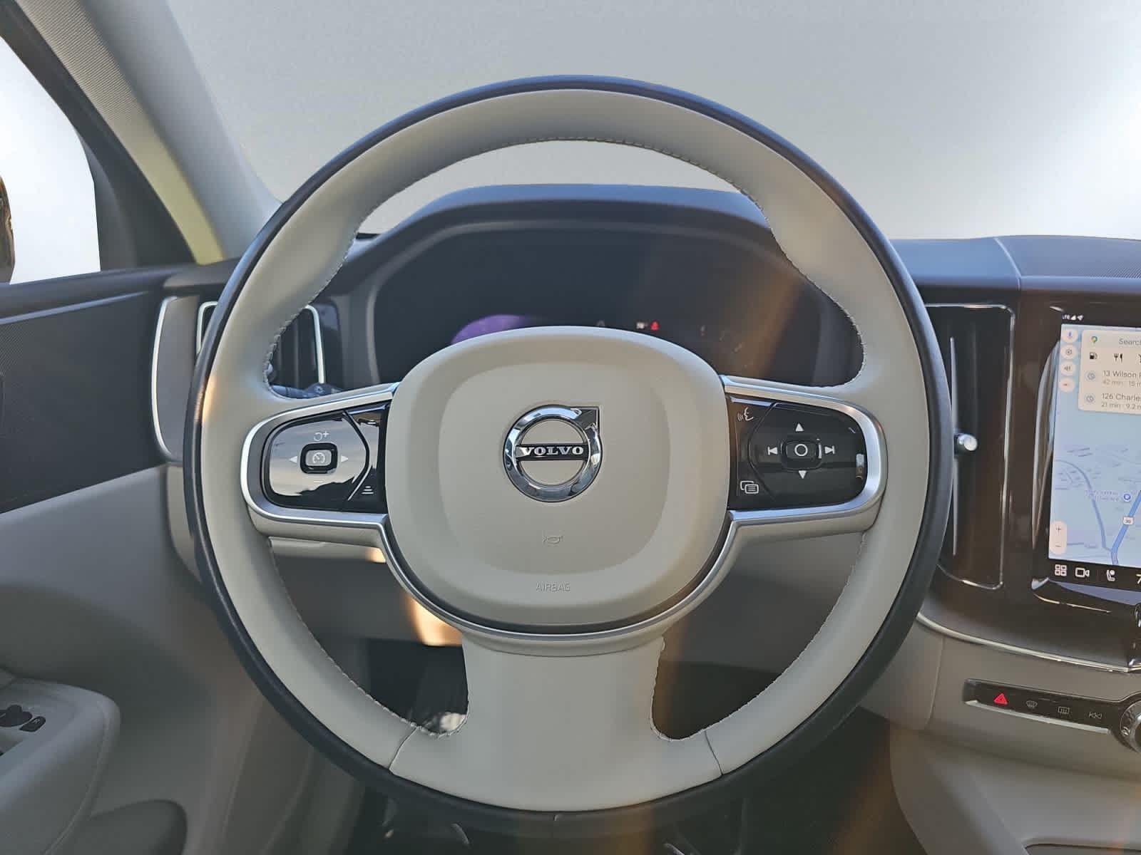 used 2023 Volvo XC60 car, priced at $35,387