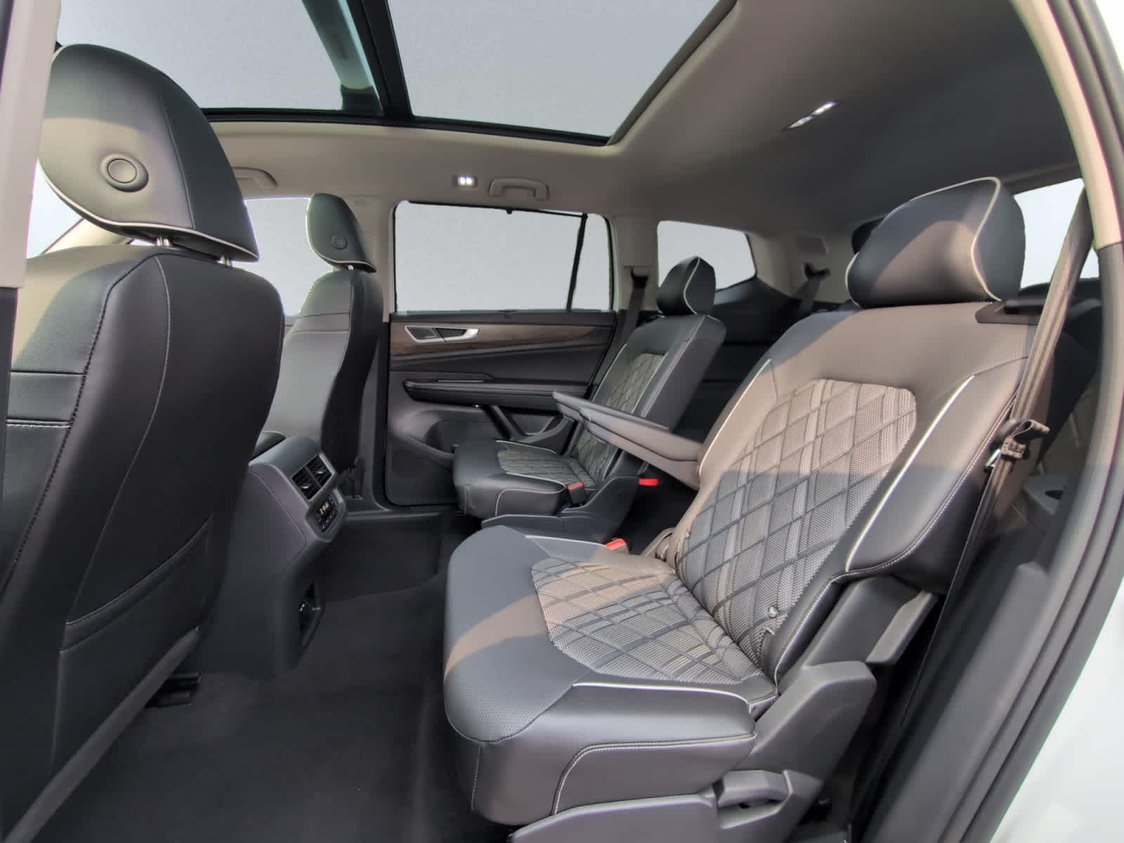 used 2024 Volkswagen Atlas car, priced at $39,988